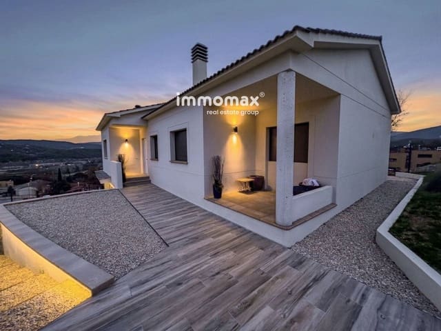 4 chambre Villa/Maison à vendre à Gualba avec garage - 449 000 € (Ref: 9821181)