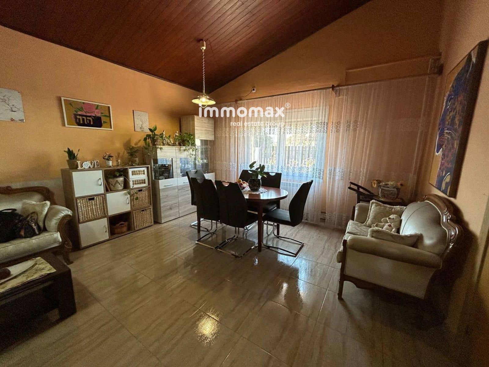 3 bedroom Villa for sale in Palau de Plegamans with garage - € 429,000 (Ref: 9821673)