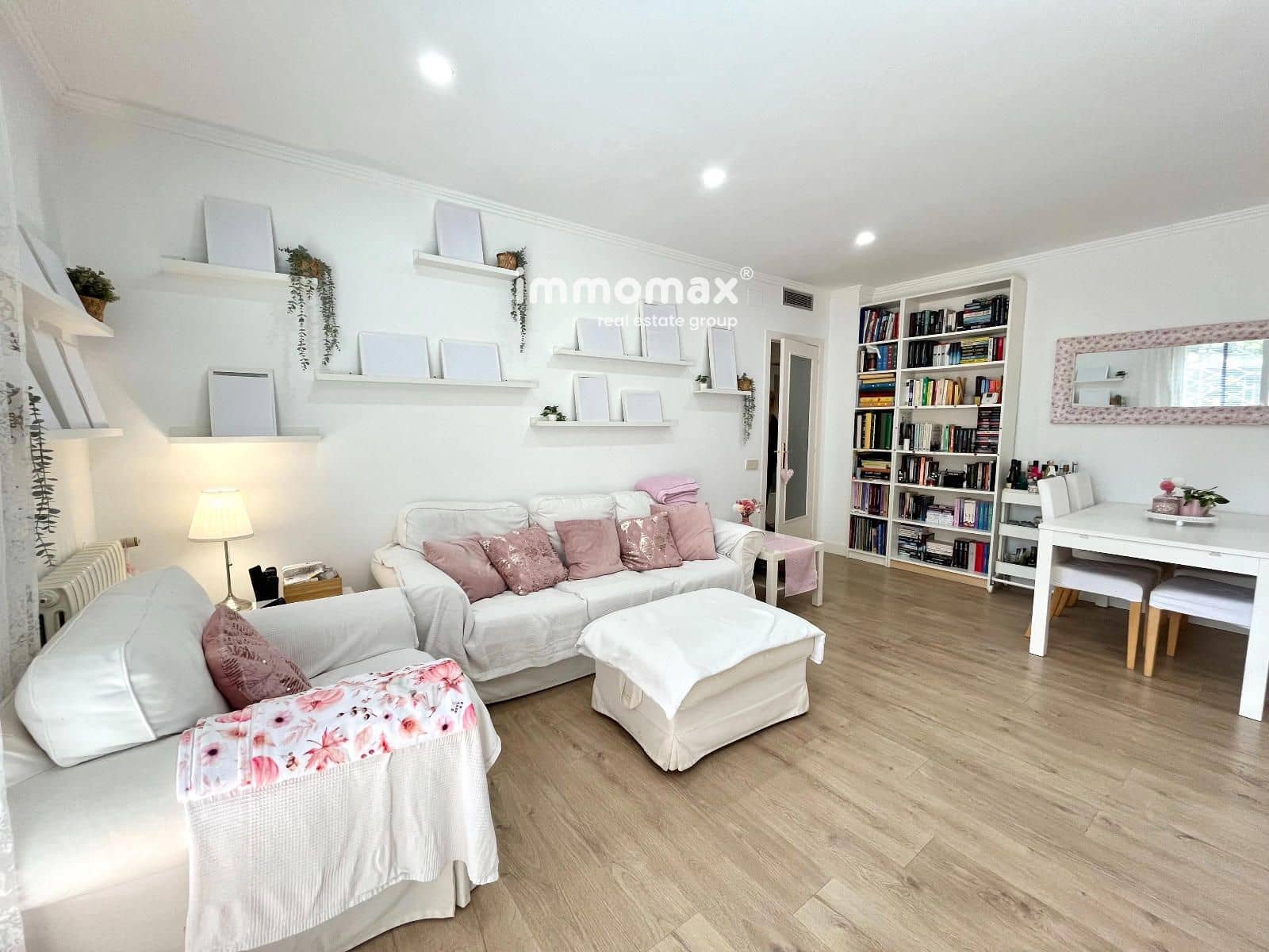 Piso de 3 habitaciones en Castelldefels en venta - 650.000 € (Ref: 9823640)