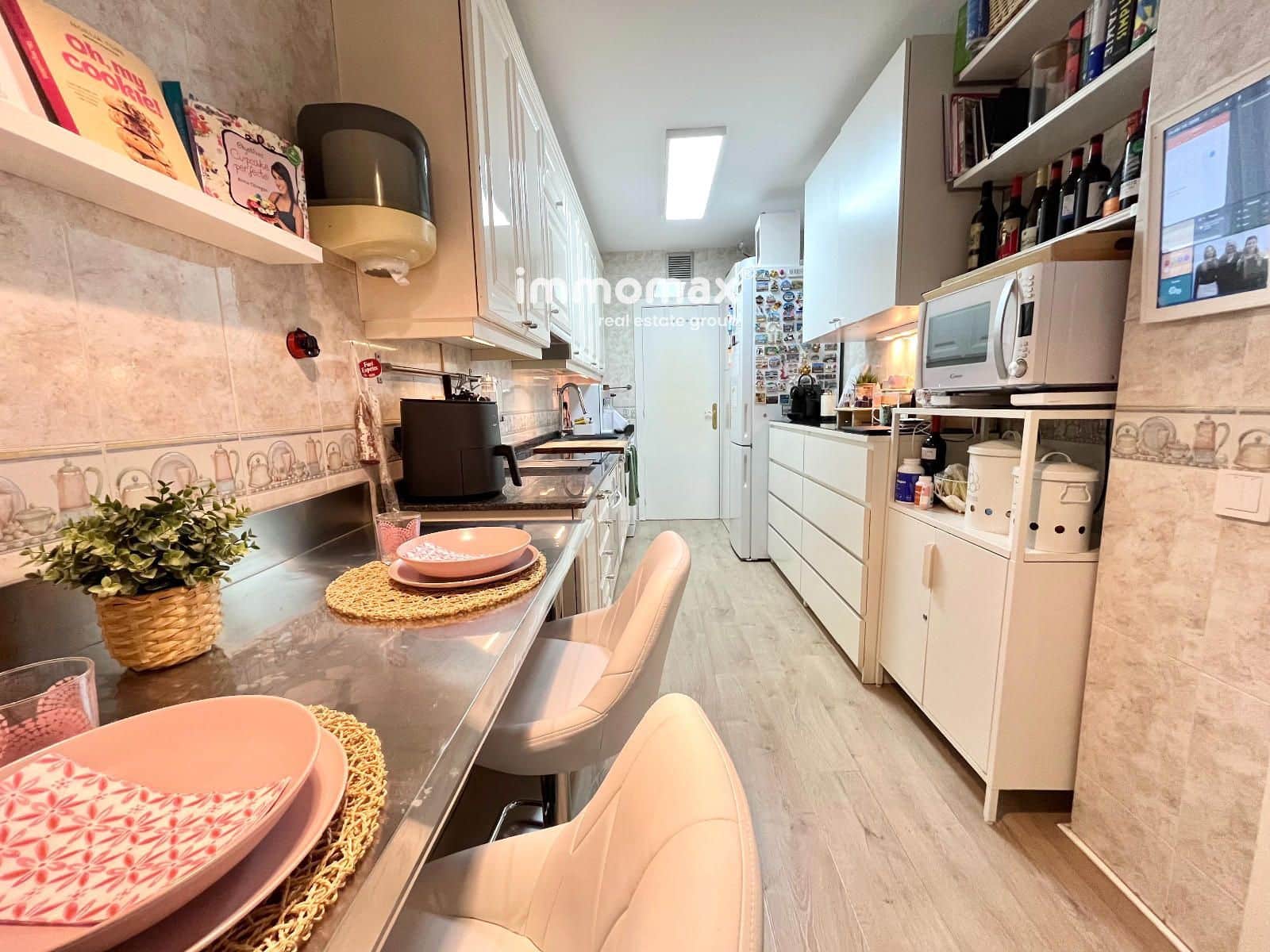 Piso de 3 habitaciones en Castelldefels en venta - 650.000 € (Ref: 9823640)