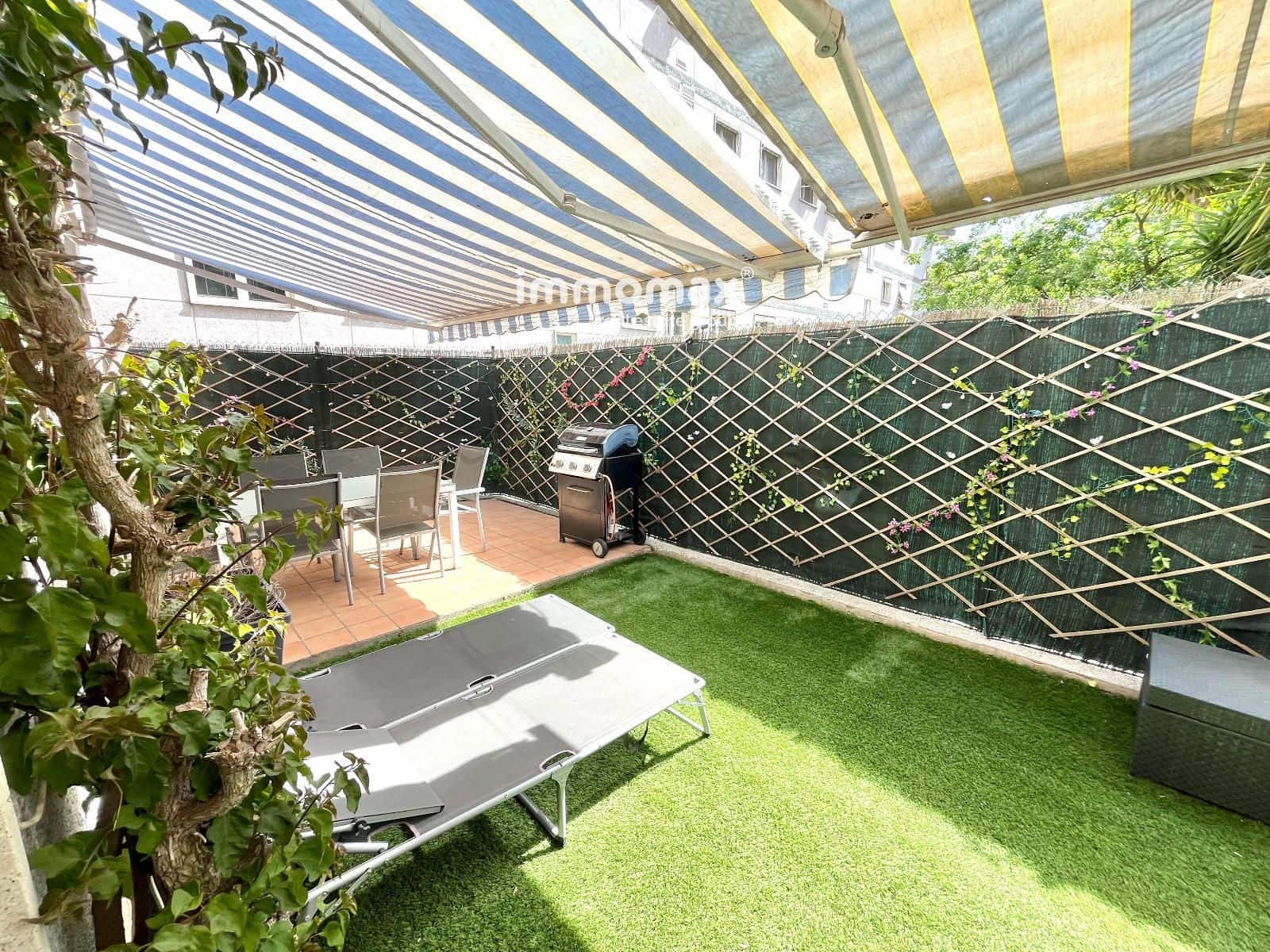 Piso de 3 habitaciones en Castelldefels en venta - 650.000 € (Ref: 9823640)