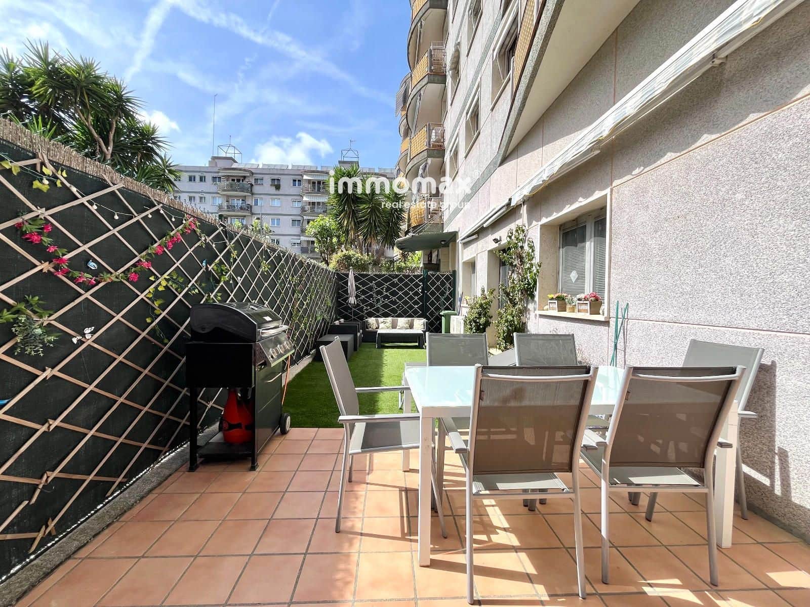 3 slaapkamer Flat te koop in Castelldefels - € 585.000 (Ref: 9823640)