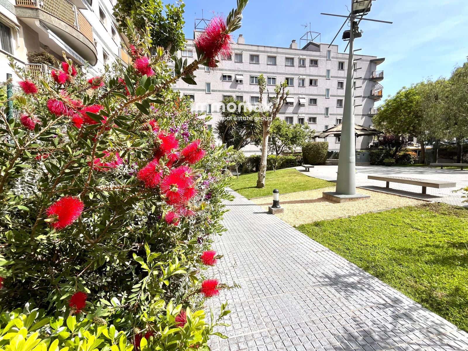 3 slaapkamer Flat te koop in Castelldefels - € 585.000 (Ref: 9823640)