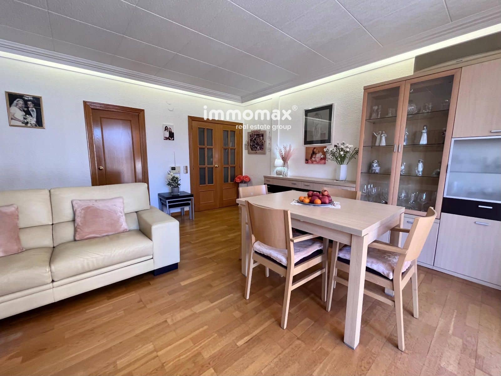 3 slaapkamer Flat te koop in Castelldefels - € 375.000 (Ref: 9824213)