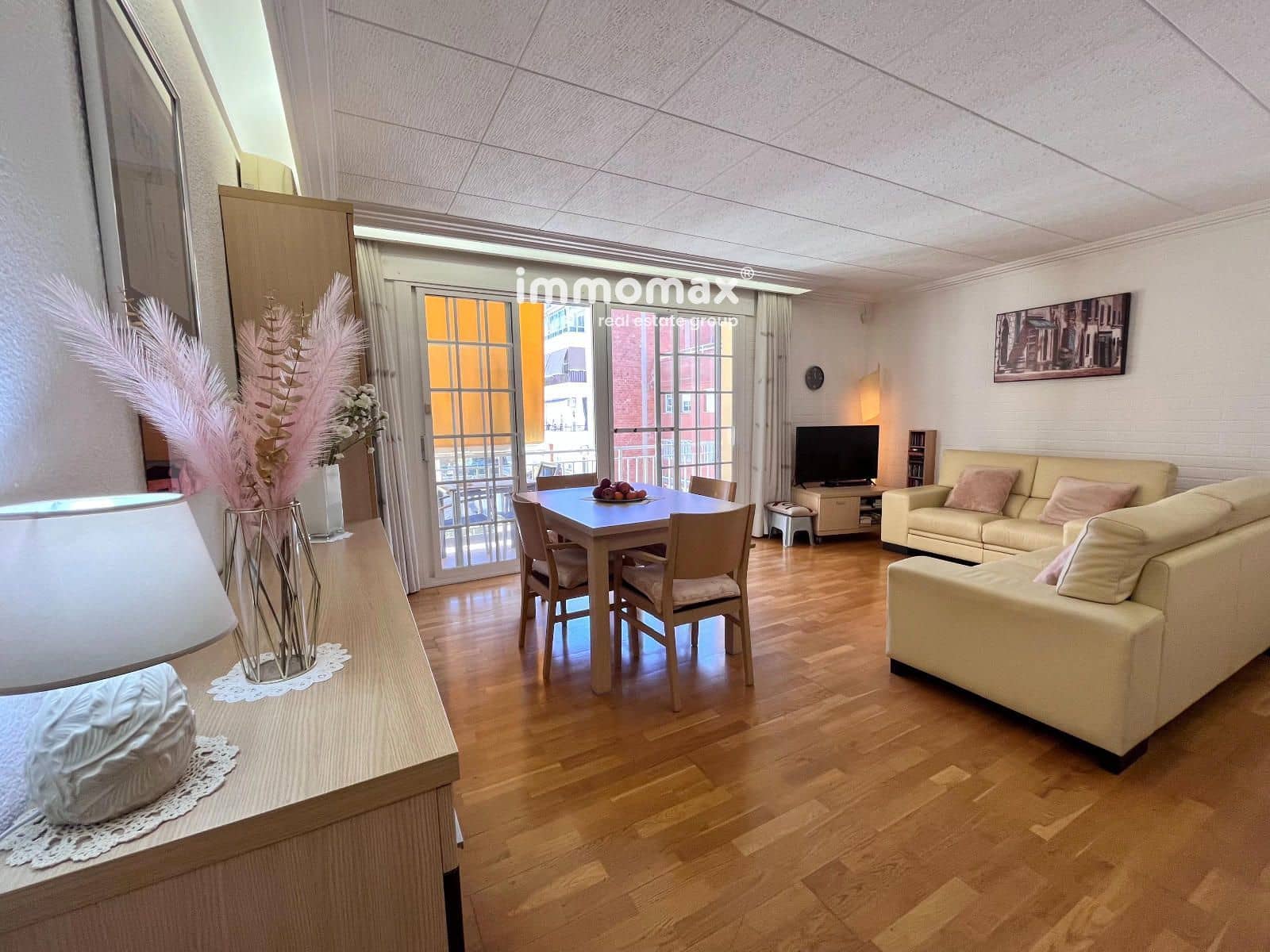 3 slaapkamer Flat te koop in Castelldefels - € 375.000 (Ref: 9824213)