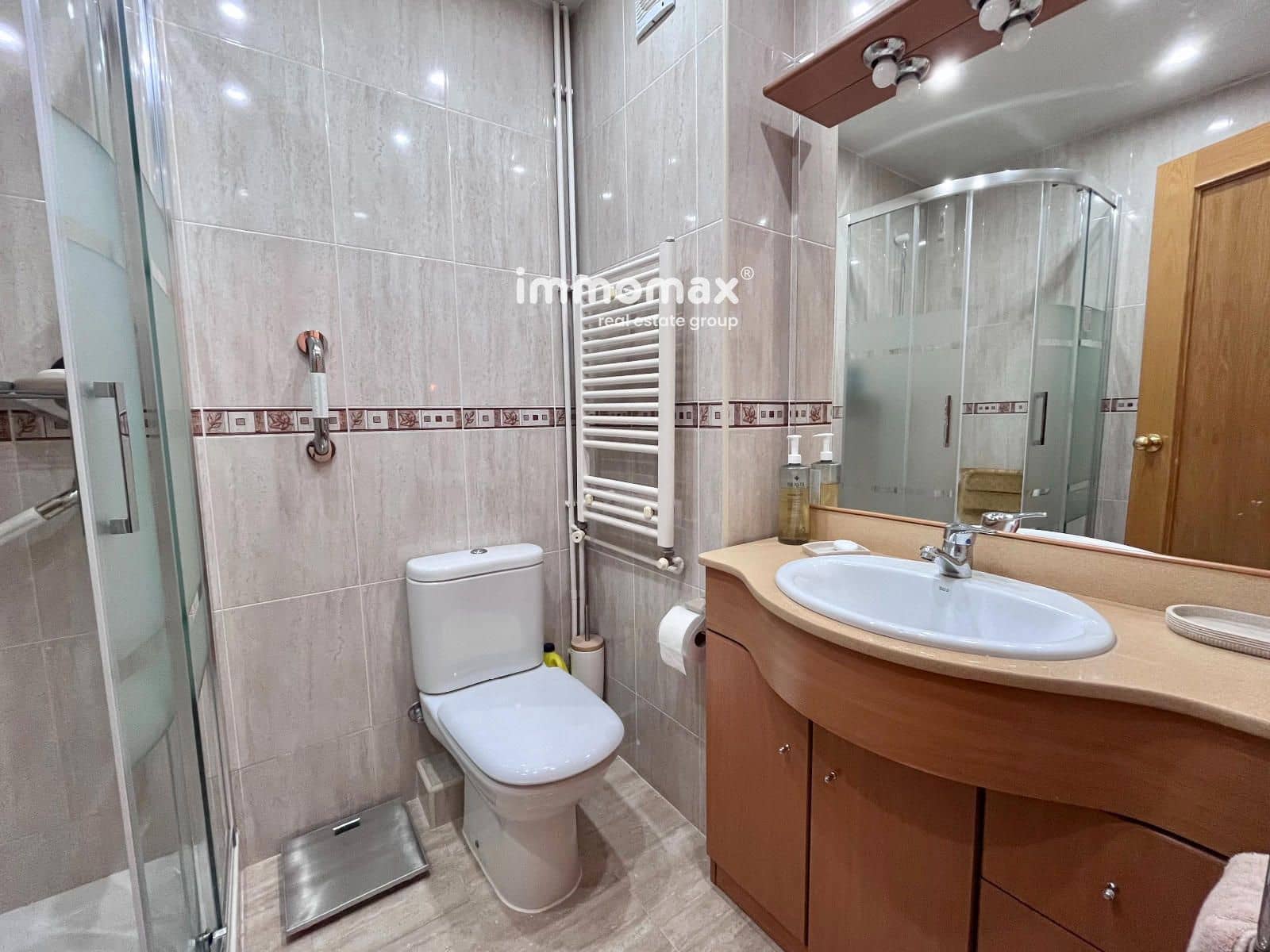 3 slaapkamer Flat te koop in Castelldefels - € 375.000 (Ref: 9824213)