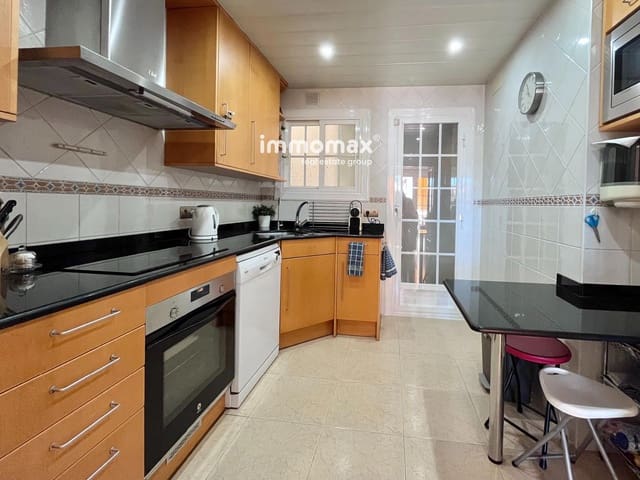 3 slaapkamer Flat te koop in Castelldefels - € 375.000 (Ref: 9824213)