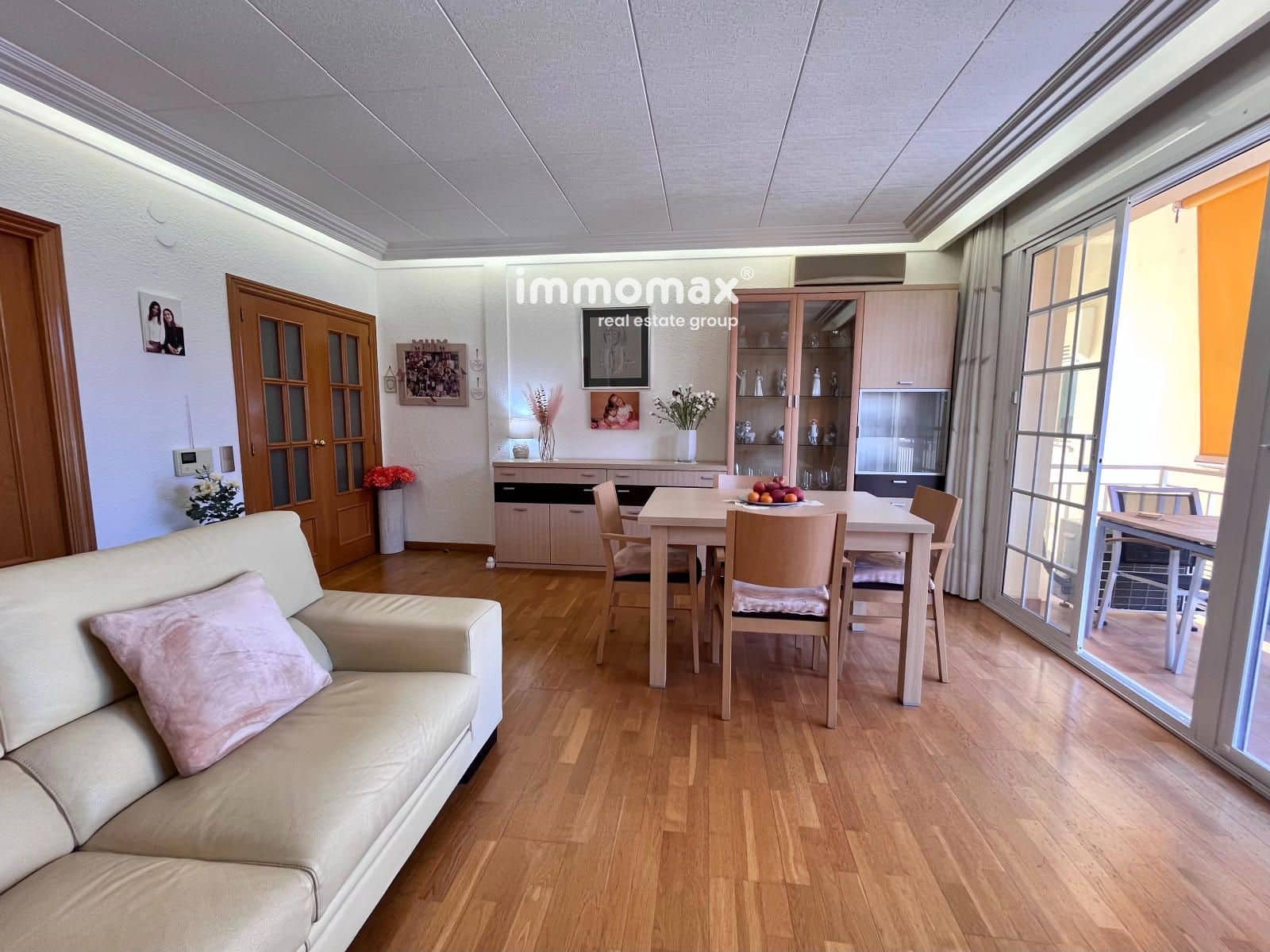3 slaapkamer Flat te koop in Castelldefels - € 375.000 (Ref: 9824213)