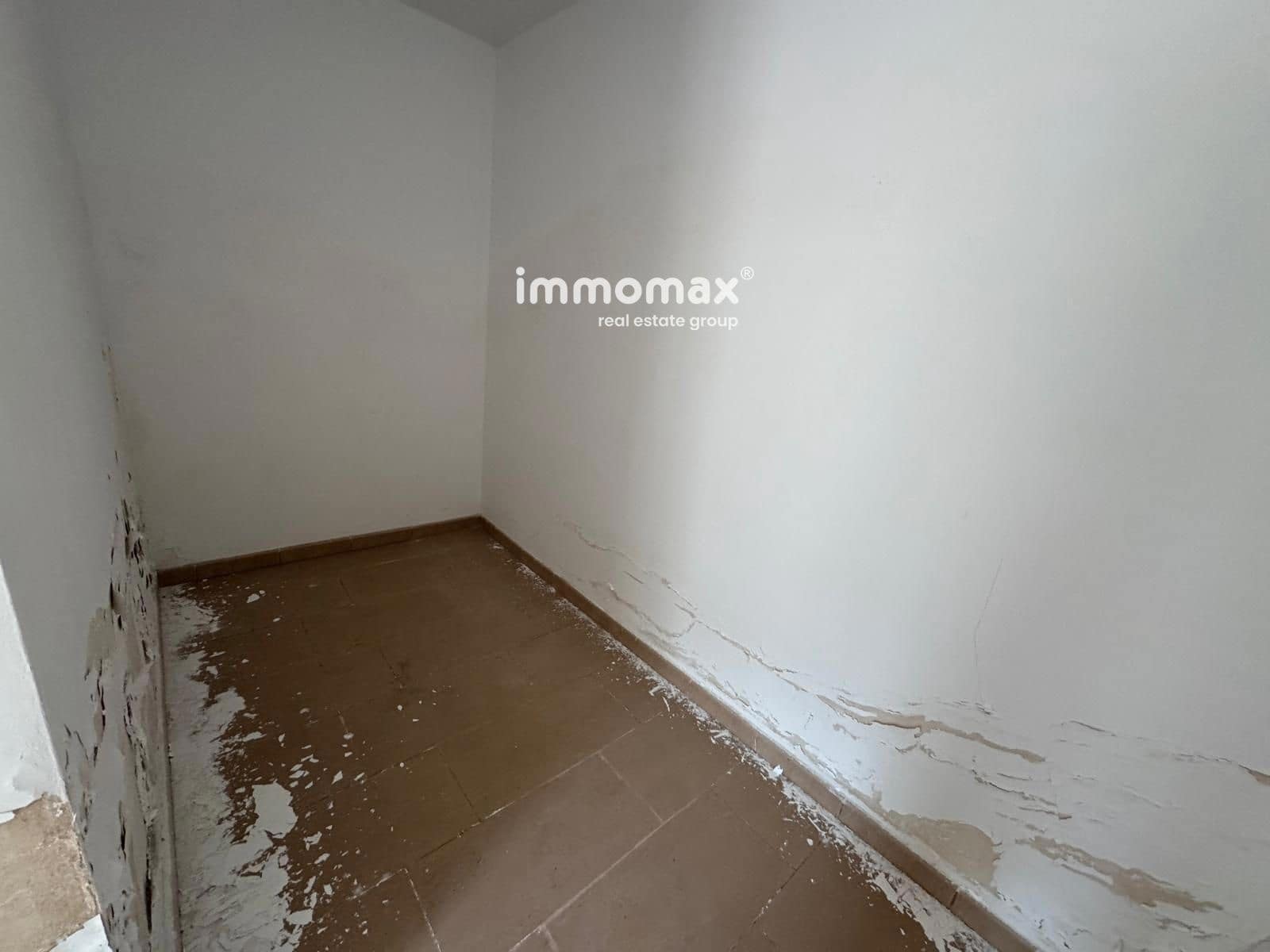 4 Zimmer Villa zu verkaufen in Vallirana - 270.000 € (Ref: 9828023)
