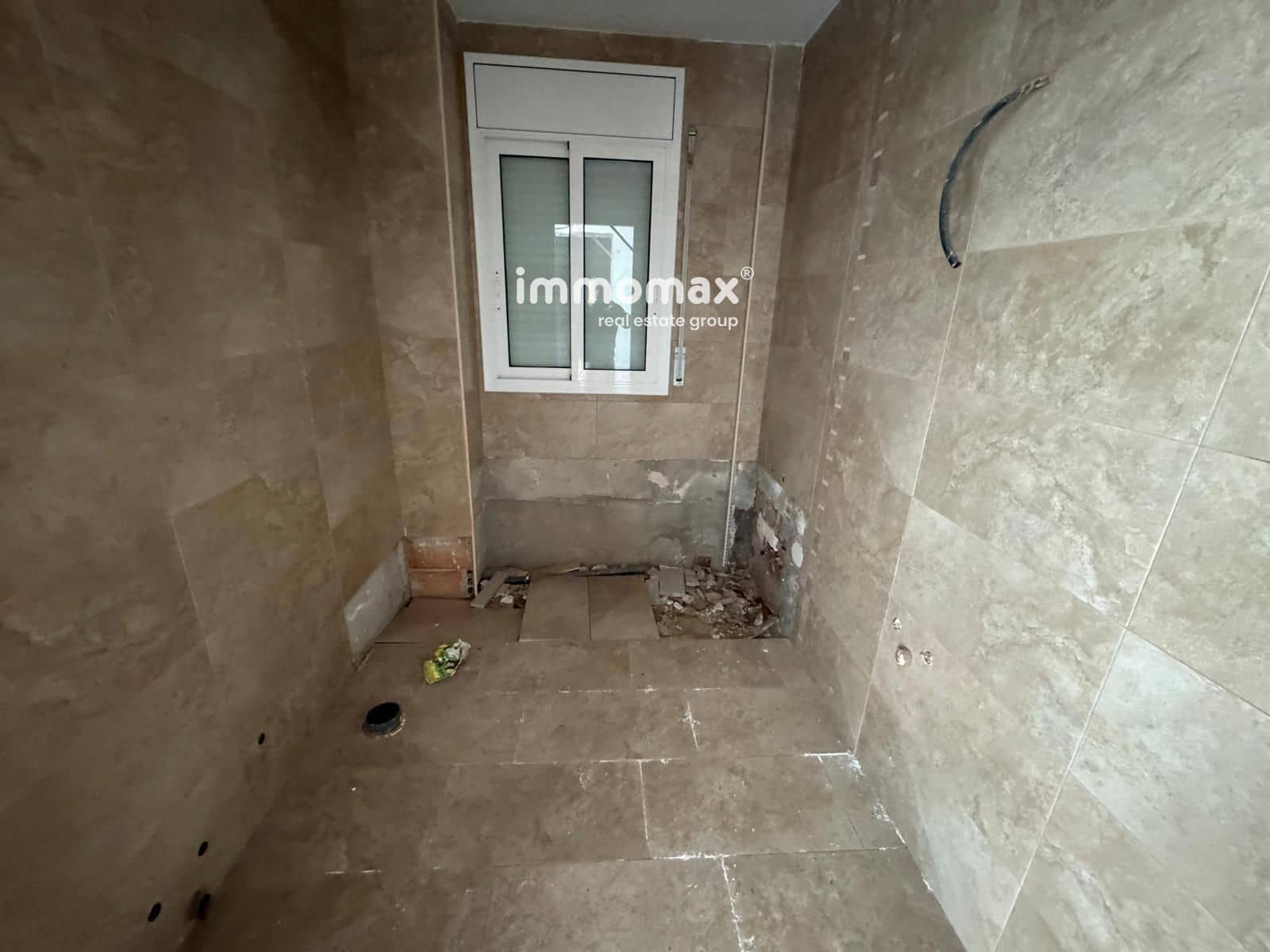 4 Zimmer Villa zu verkaufen in Vallirana - 270.000 € (Ref: 9828023)