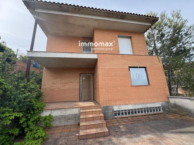 4 Zimmer Villa zu verkaufen in Vallirana - 270.000 € (Ref: 9828023)