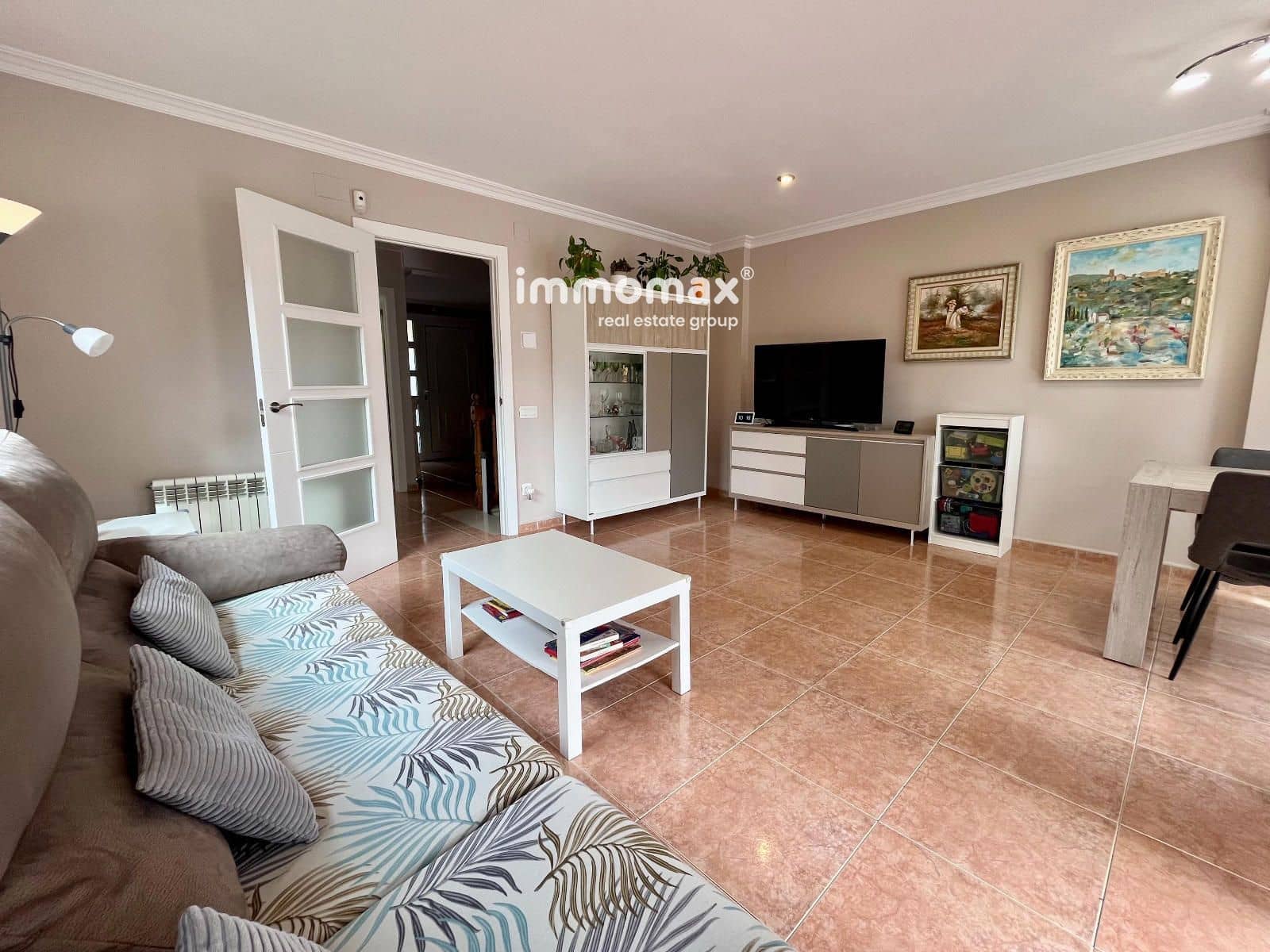 4 bedroom Townhouse for sale in Cubelles with pool garage - € 560,000 (Ref: 9833025)