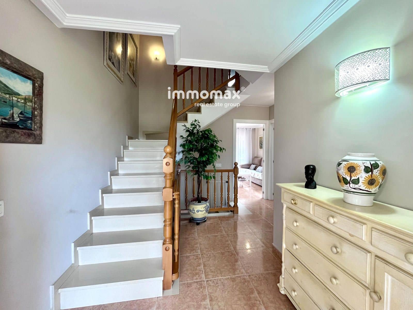 4 bedroom Townhouse for sale in Cubelles with pool garage - € 560,000 (Ref: 9833025)
