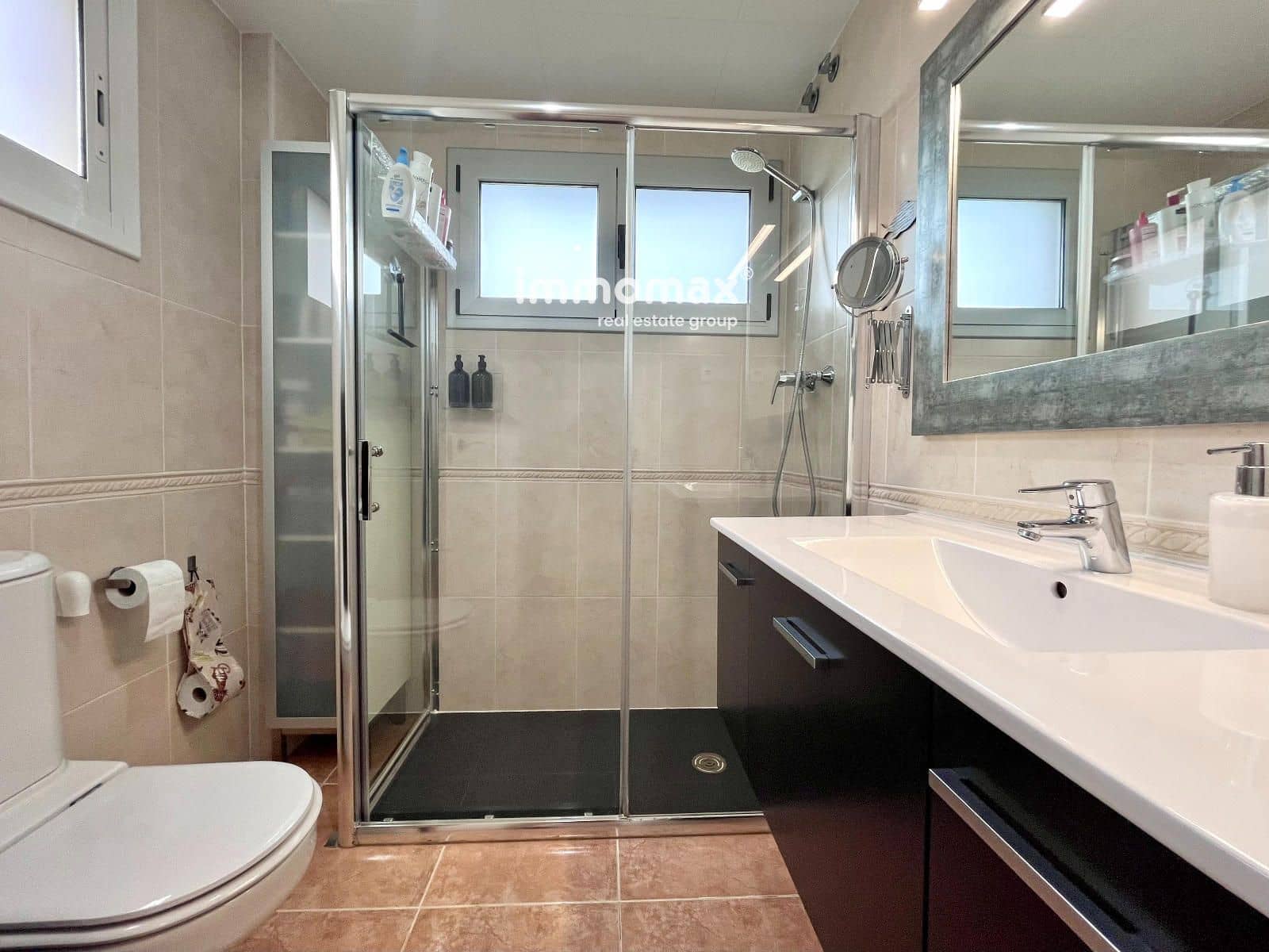 4 bedroom Townhouse for sale in Cubelles with pool garage - € 560,000 (Ref: 9833025)