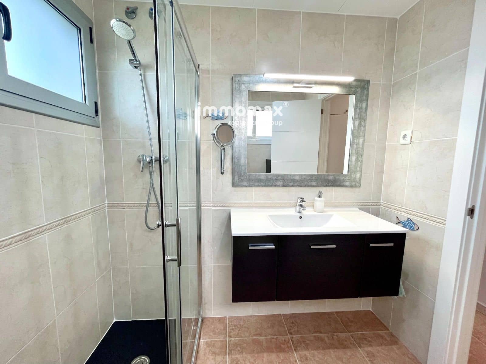 4 bedroom Townhouse for sale in Cubelles with pool garage - € 560,000 (Ref: 9833025)