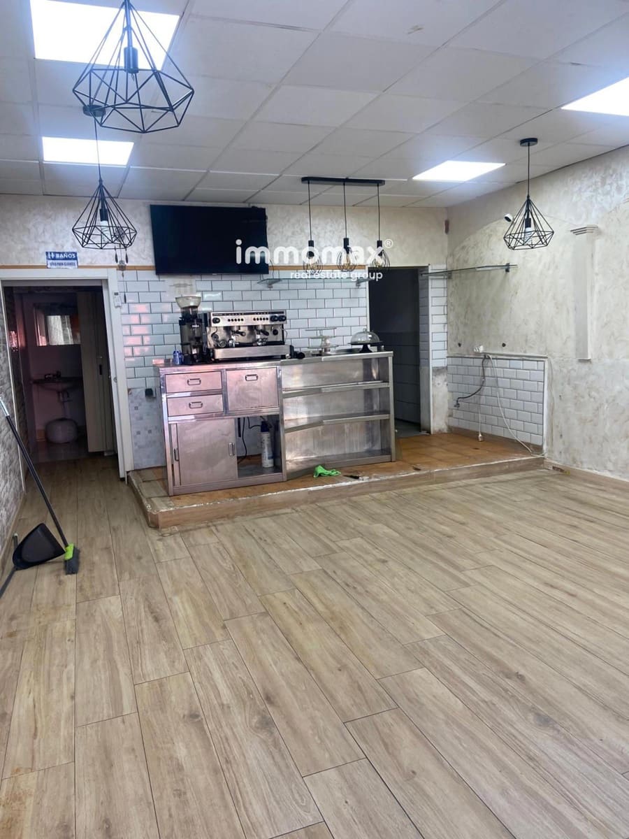 Local Comercial en Canovelles en alquiler - 690 € (Ref: 9834557)