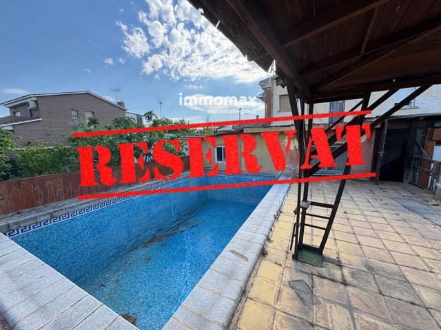 5 soverom Villa til salgs i Santa Eulàlia de Ronçana med svømmebasseng garasje - € 329 000 (Ref: 9836758)