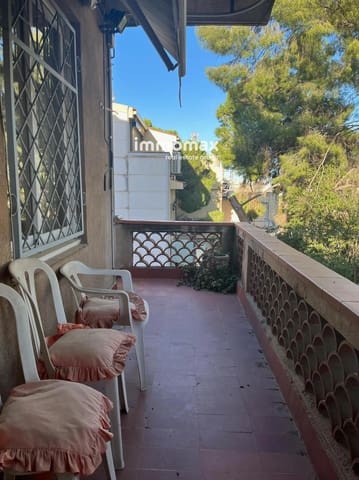 4 bedroom Flat for sale in Sant Boi de Llobregat - € 275,000 (Ref: 9838270)