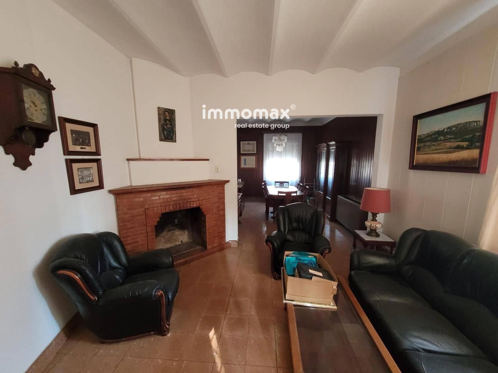 4 bedroom Flat for sale in Sant Boi de Llobregat - € 275,000 (Ref: 9838270)