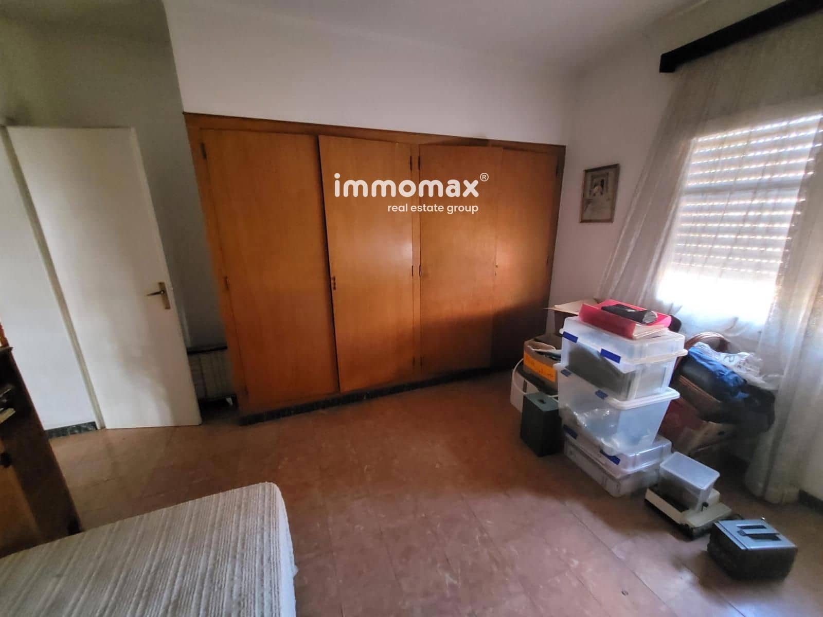 4 bedroom Flat for sale in Sant Boi de Llobregat - € 275,000 (Ref: 9838270)