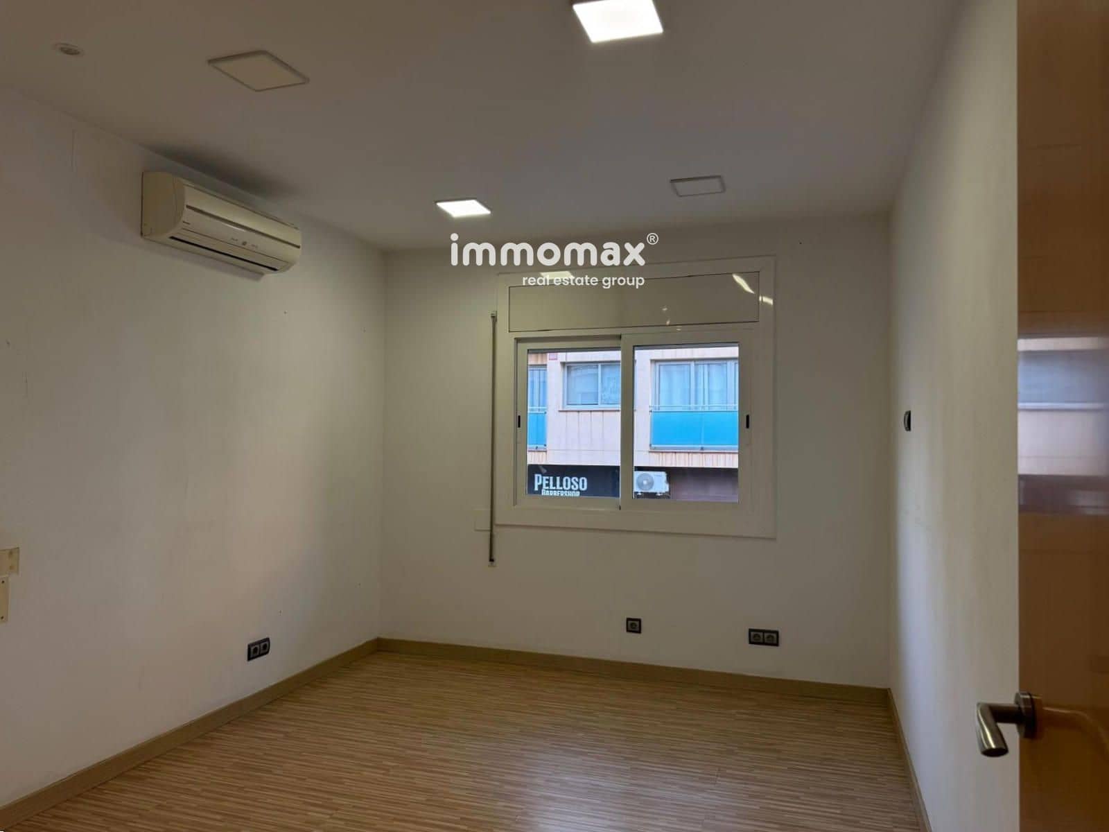 Commercial for rent in Castelldefels - € 850 (Ref: 9848367)