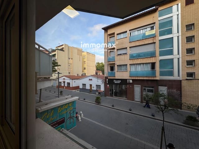 Commercial for rent in Castelldefels - € 850 (Ref: 9848367)