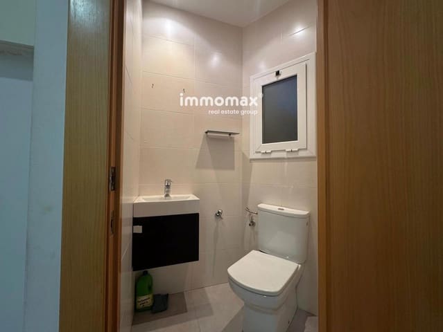 Commercial for rent in Castelldefels - € 850 (Ref: 9848367)