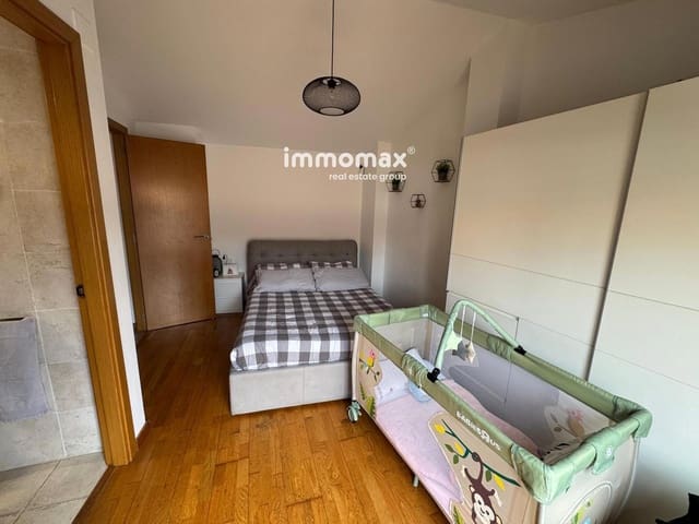 2 soveværelse Lejlighed til salg i Sant Boi de Llobregat med garage - € 365.000 (Ref: 9850584)