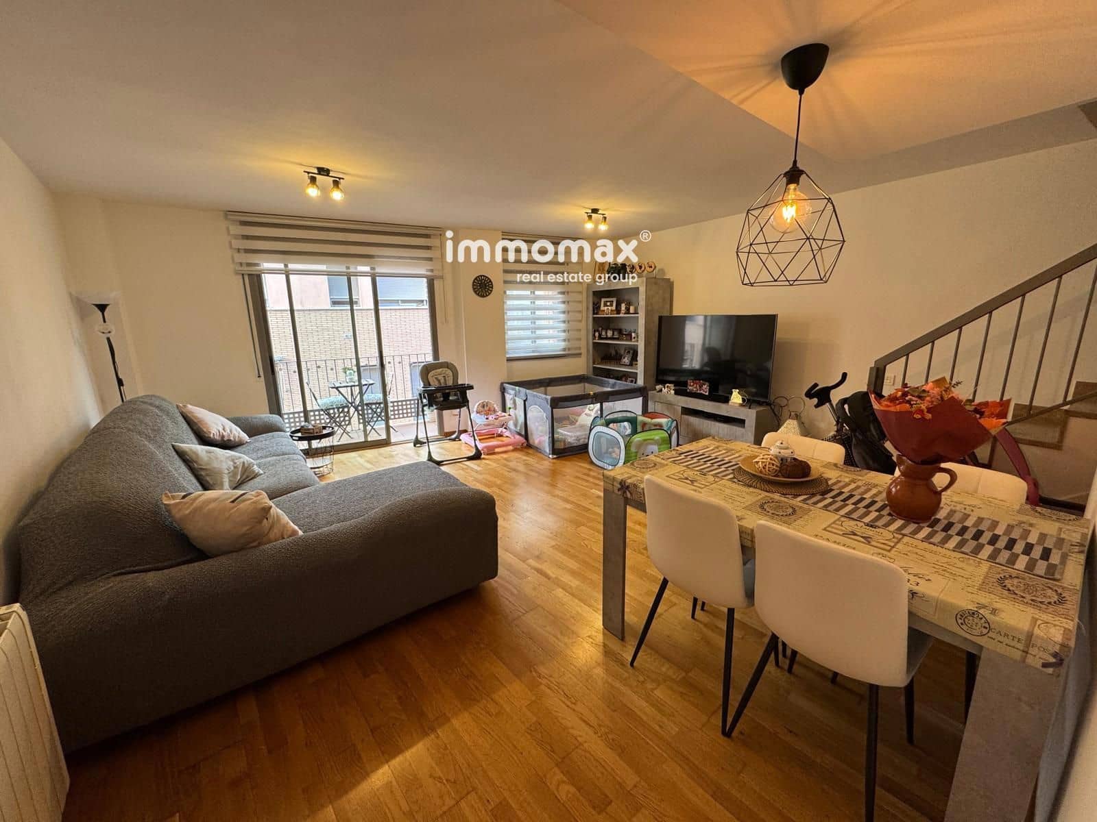 2 soveværelse Lejlighed til salg i Sant Boi de Llobregat med garage - € 365.000 (Ref: 9850584)