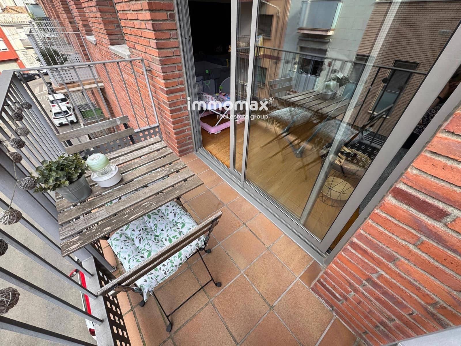 2 soveværelse Lejlighed til salg i Sant Boi de Llobregat med garage - € 365.000 (Ref: 9850584)