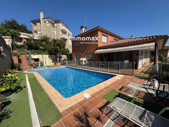 4 soveværelse Villa til salg i Sant Boi de Llobregat med swimmingpool garage - € 1.285.000 (Ref: 9854621)