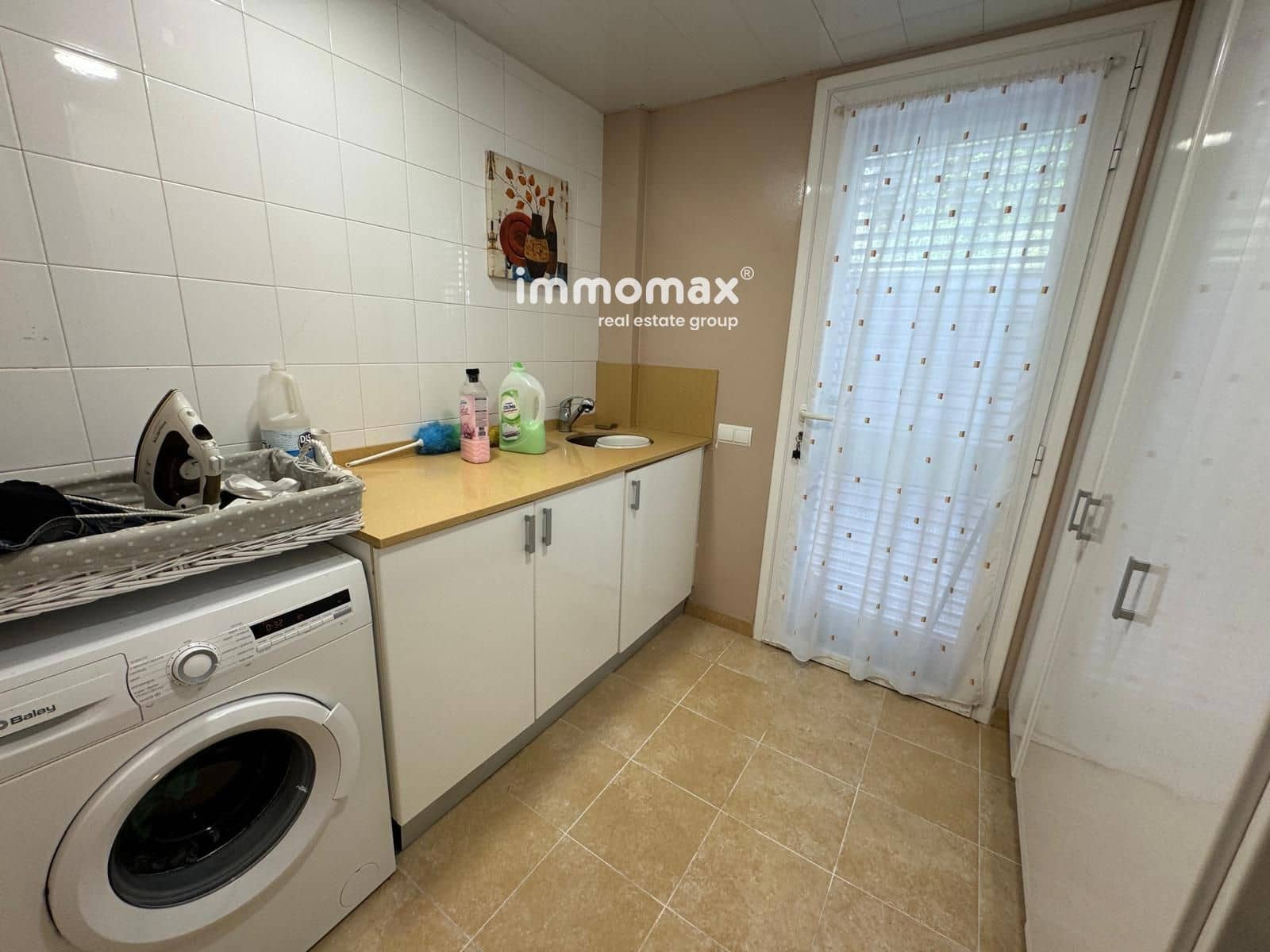 4 soveværelse Villa til salg i Sant Boi de Llobregat med swimmingpool garage - € 1.285.000 (Ref: 9854621)