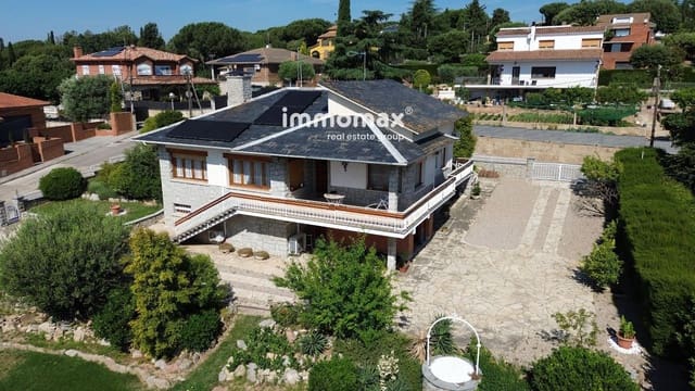 5 chambre Villa/Maison à vendre à Santa Eulàlia de Ronçana avec garage - 549 000 € (Ref: 9858651)
