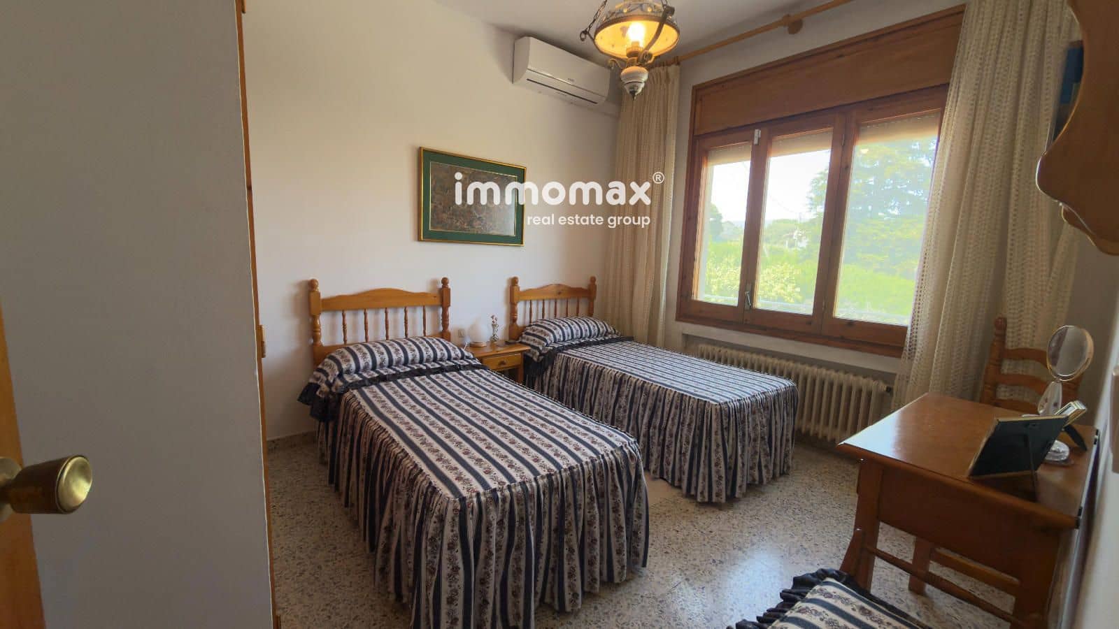 5 chambre Villa/Maison à vendre à Santa Eulalia de Roncana avec garage - 549 000 € (Ref: 9858651)