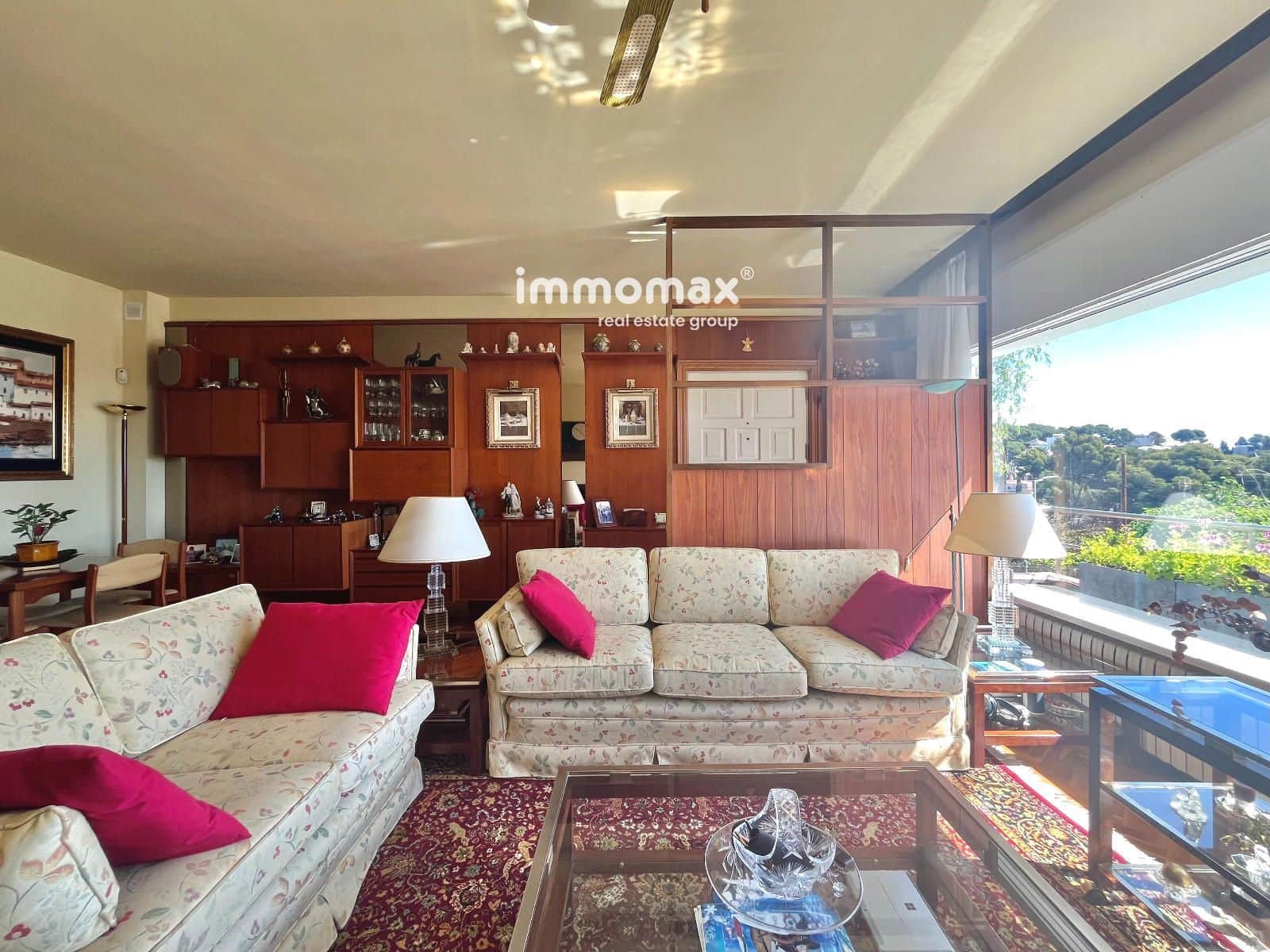 3 bedroom Villa for sale in Castelldefels with pool garage - € 1,300,000 (Ref: 9867808)