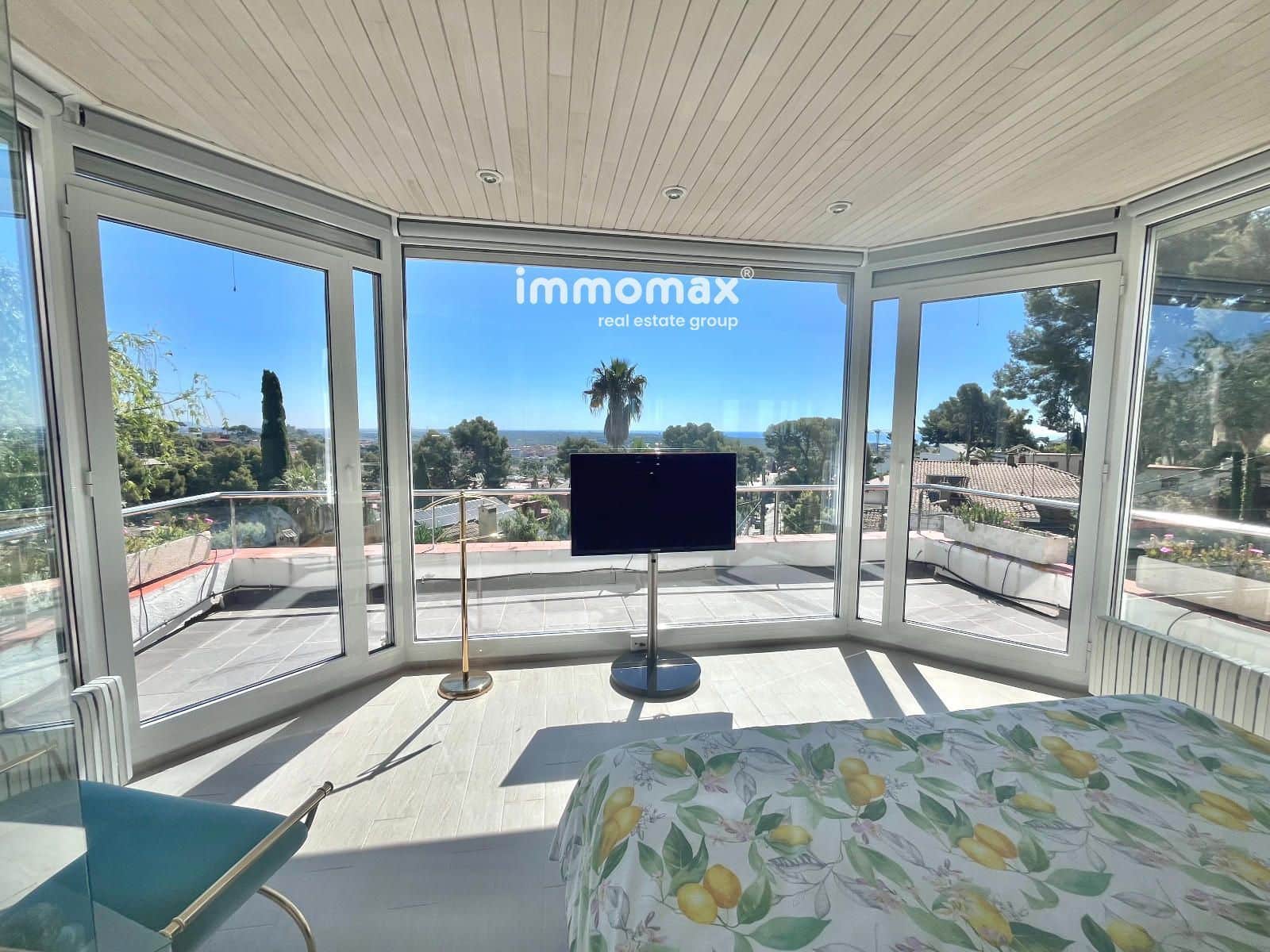 3 bedroom Villa for sale in Castelldefels with pool garage - € 1,300,000 (Ref: 9867808)