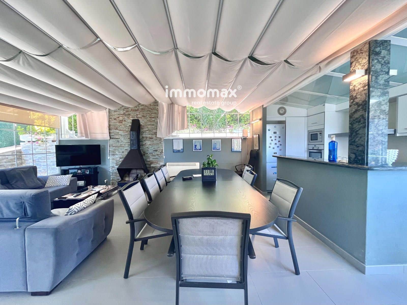 3 bedroom Villa for sale in Castelldefels with pool garage - € 1,300,000 (Ref: 9867808)