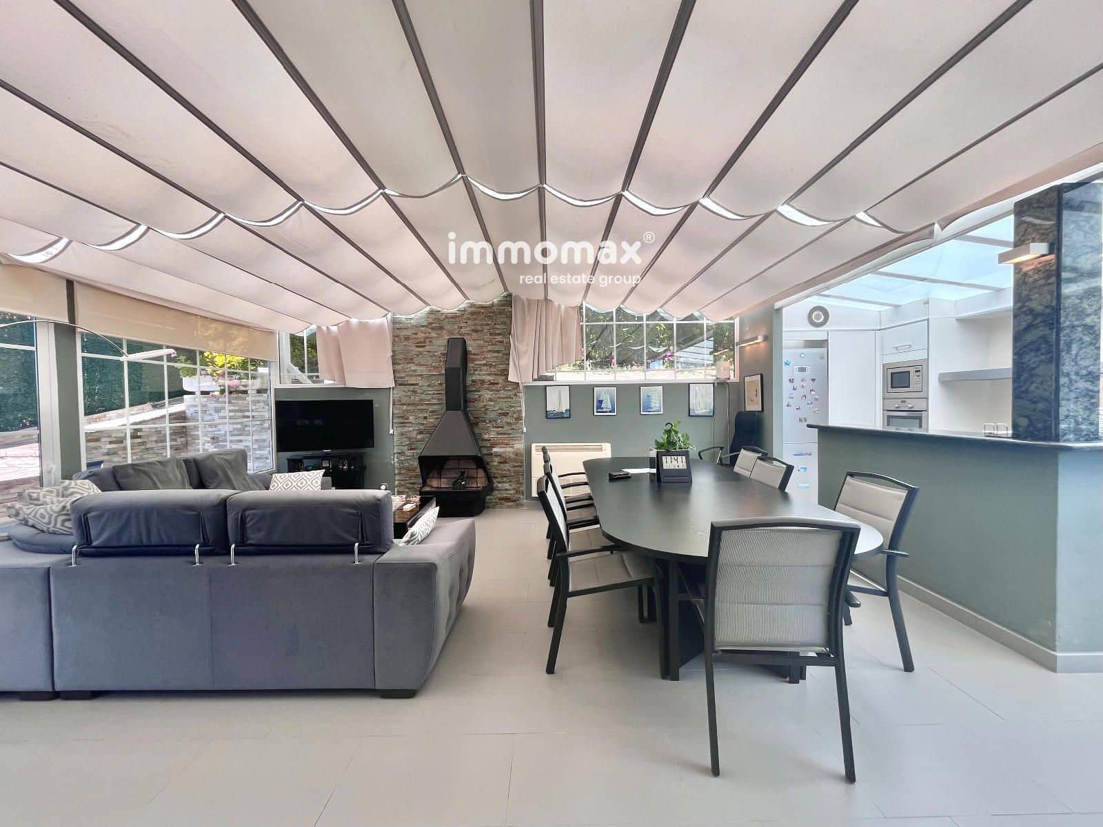 3 bedroom Villa for sale in Castelldefels with pool garage - € 1,300,000 (Ref: 9867808)