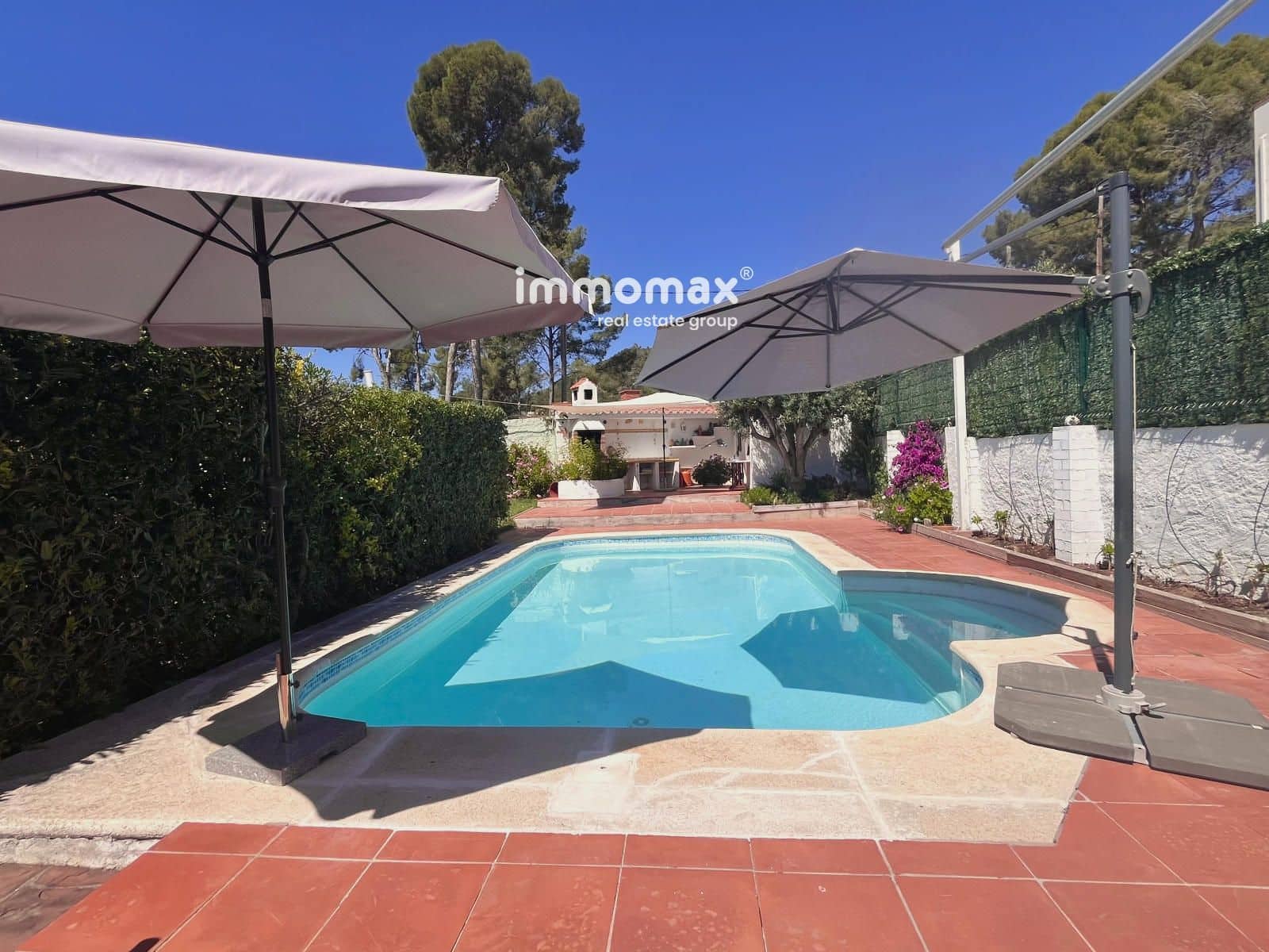 3 bedroom Villa for sale in Castelldefels with pool garage - € 1,300,000 (Ref: 9867808)