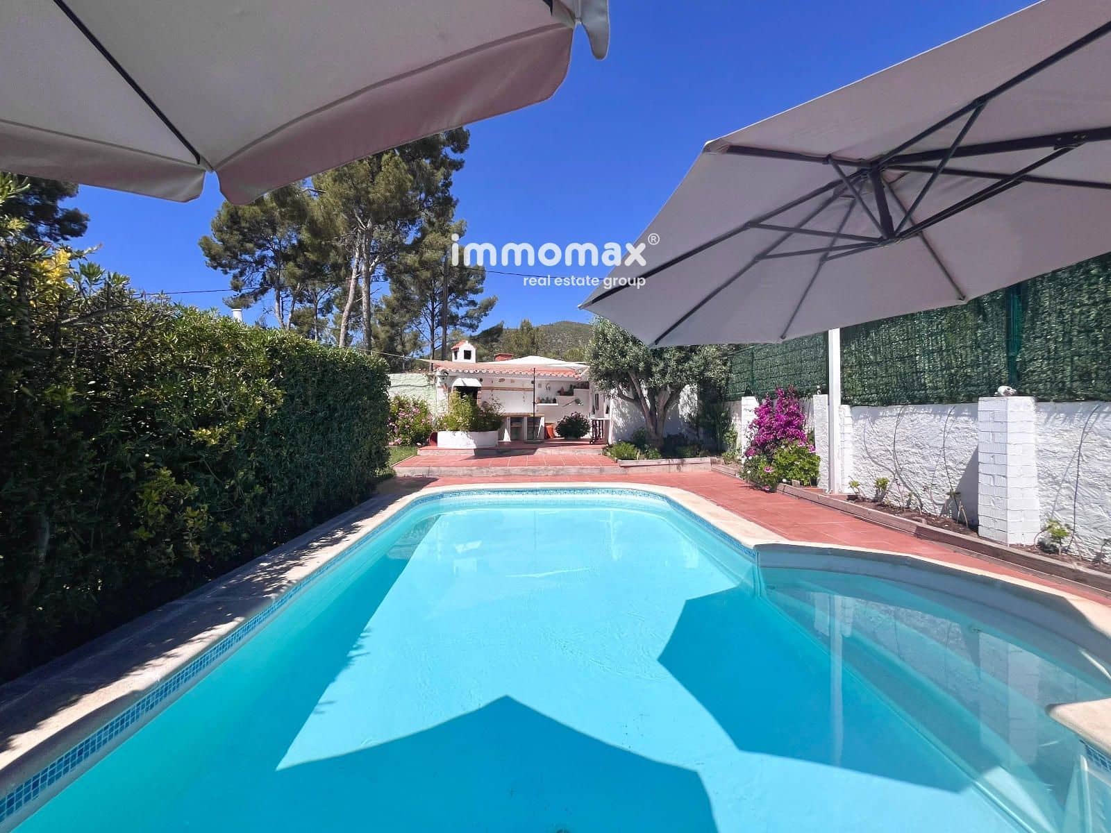 3 bedroom Villa for sale in Castelldefels with pool garage - € 1,300,000 (Ref: 9867808)