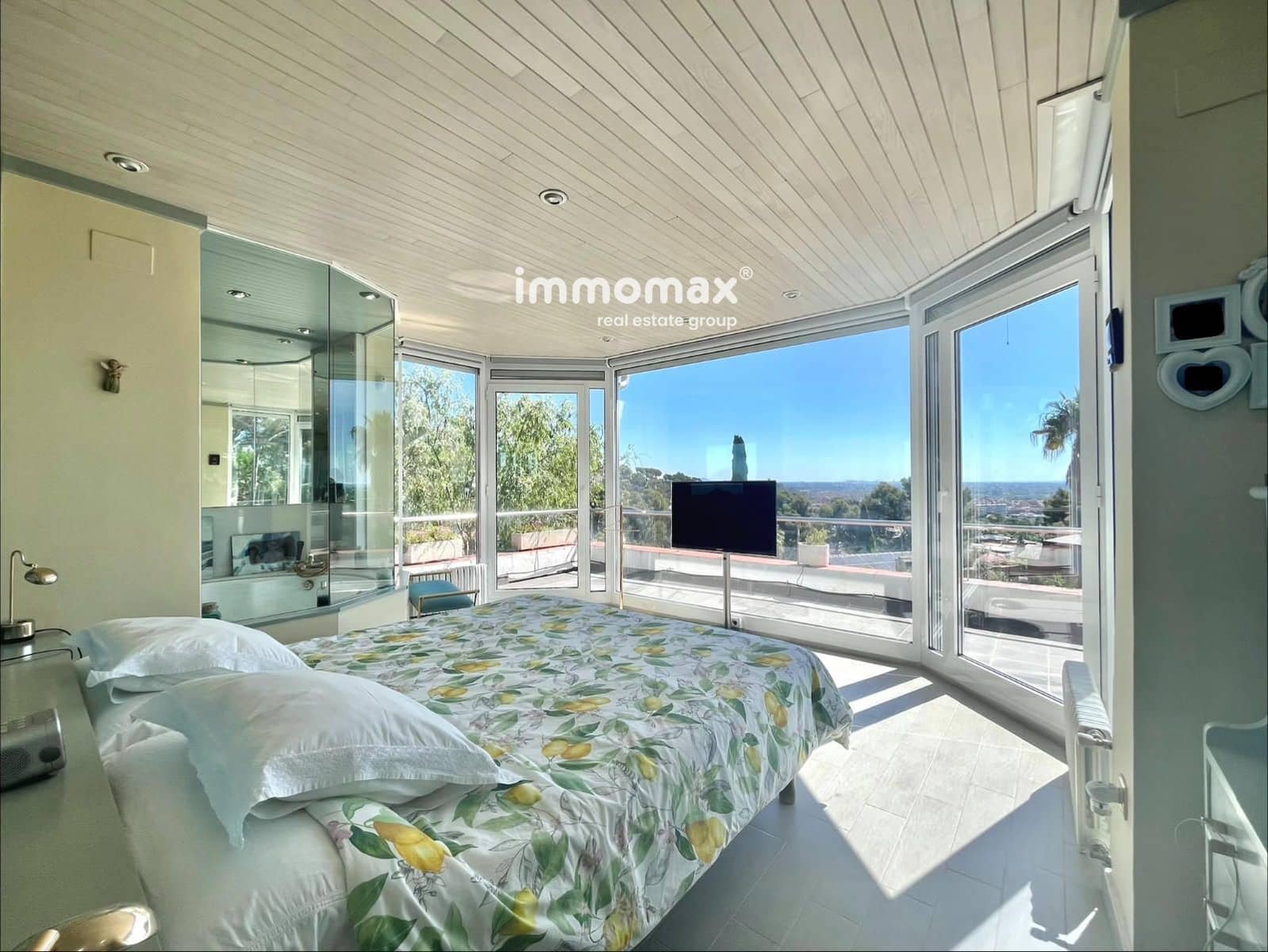 3 bedroom Villa for sale in Castelldefels with pool garage - € 1,300,000 (Ref: 9867808)