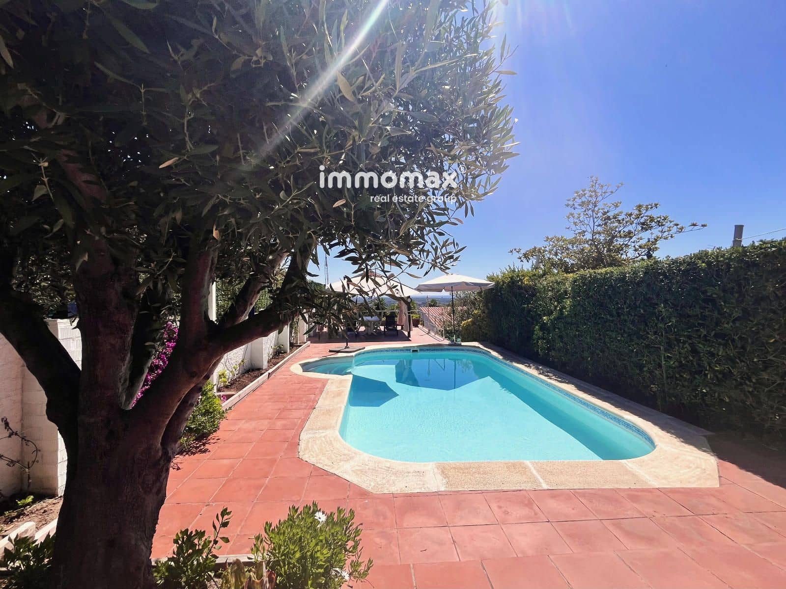 3 bedroom Villa for sale in Castelldefels with pool garage - € 1,300,000 (Ref: 9867808)