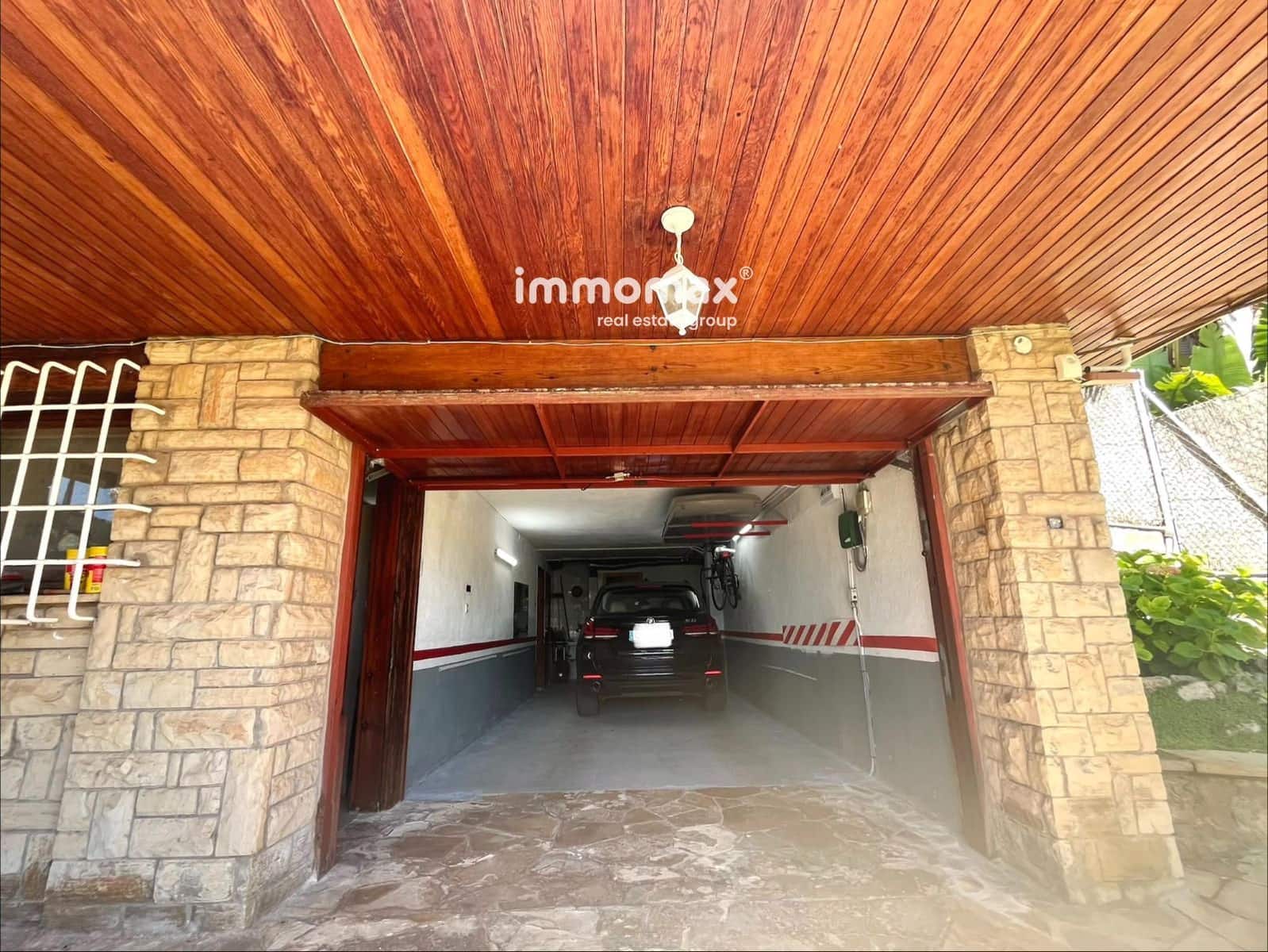 3 bedroom Villa for sale in Castelldefels with pool garage - € 1,300,000 (Ref: 9867808)