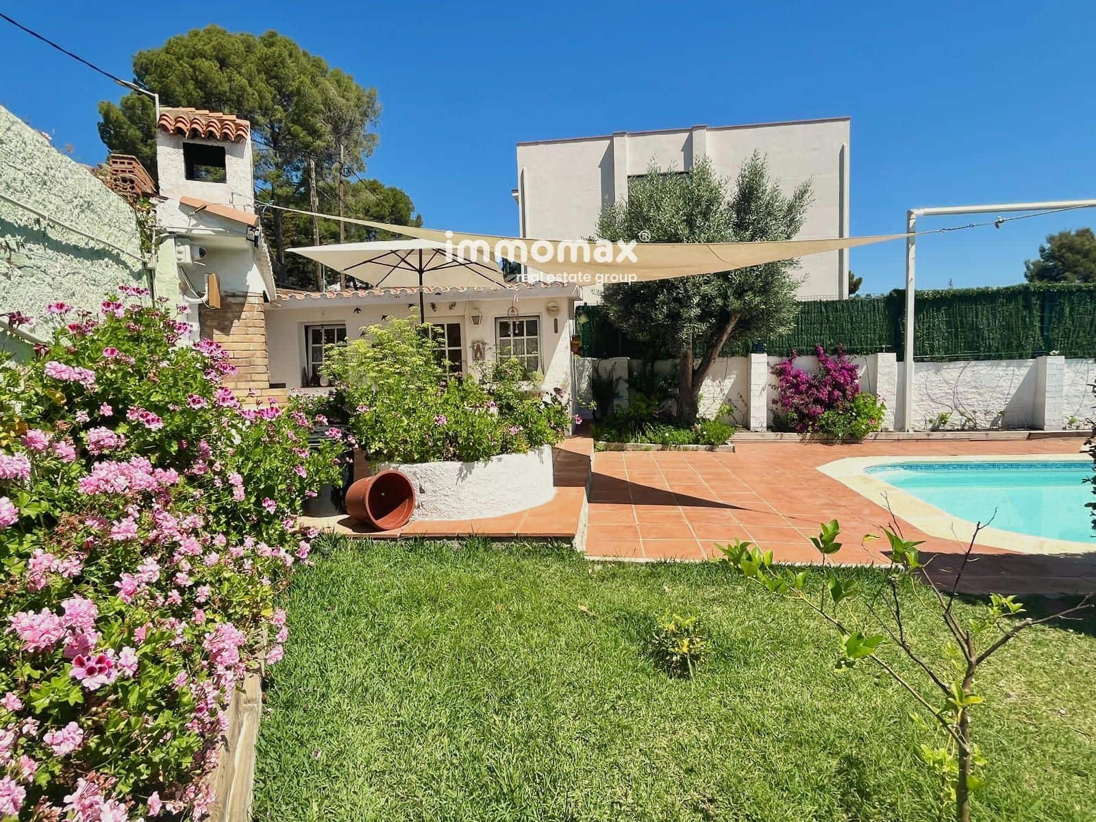 3 bedroom Villa for sale in Castelldefels with pool garage - € 1,300,000 (Ref: 9867808)