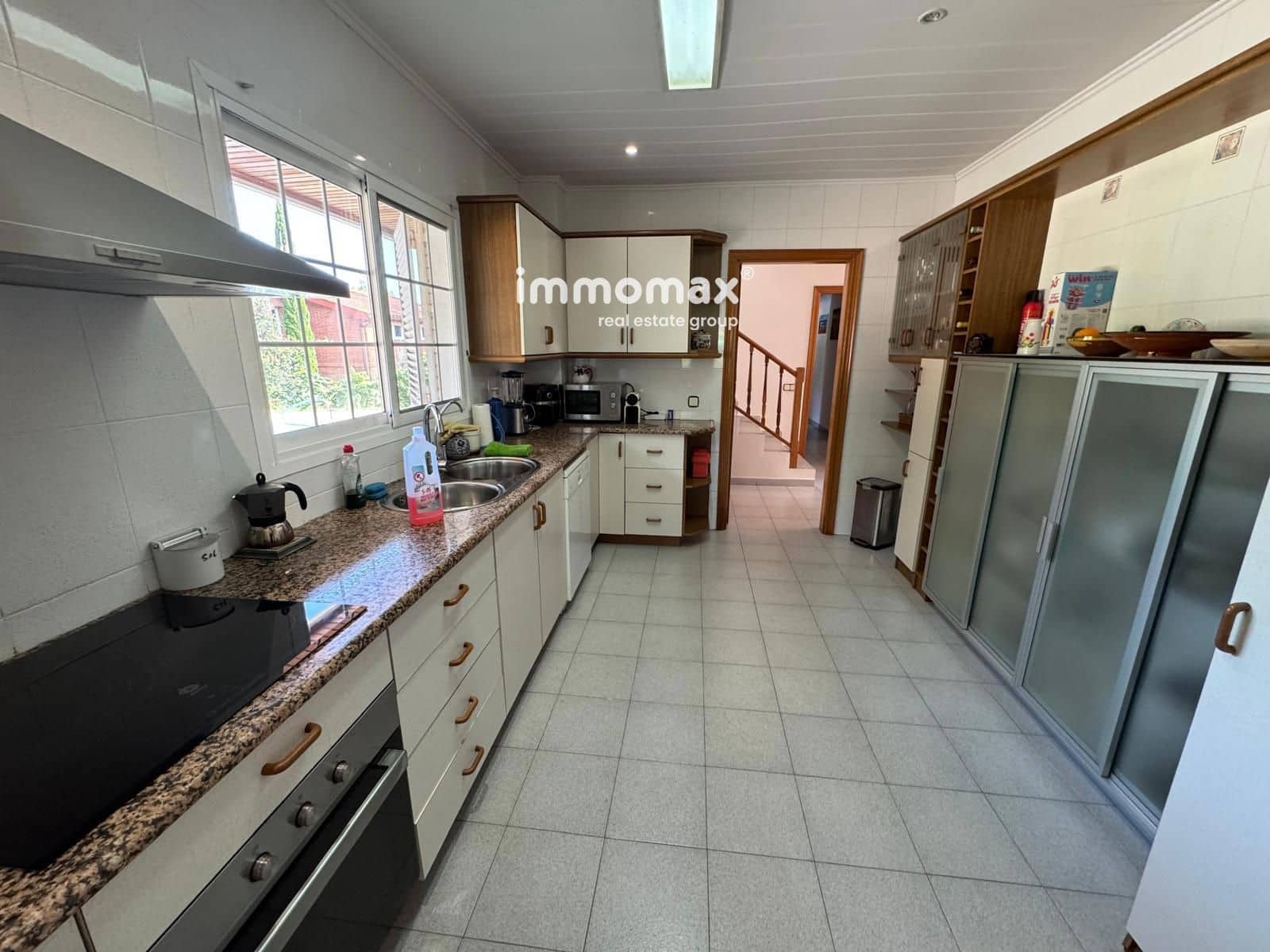 5 sovrum Villa till salu i Torrelles de Llobregat med pool garage - 805 000 € (Ref: 9889292)