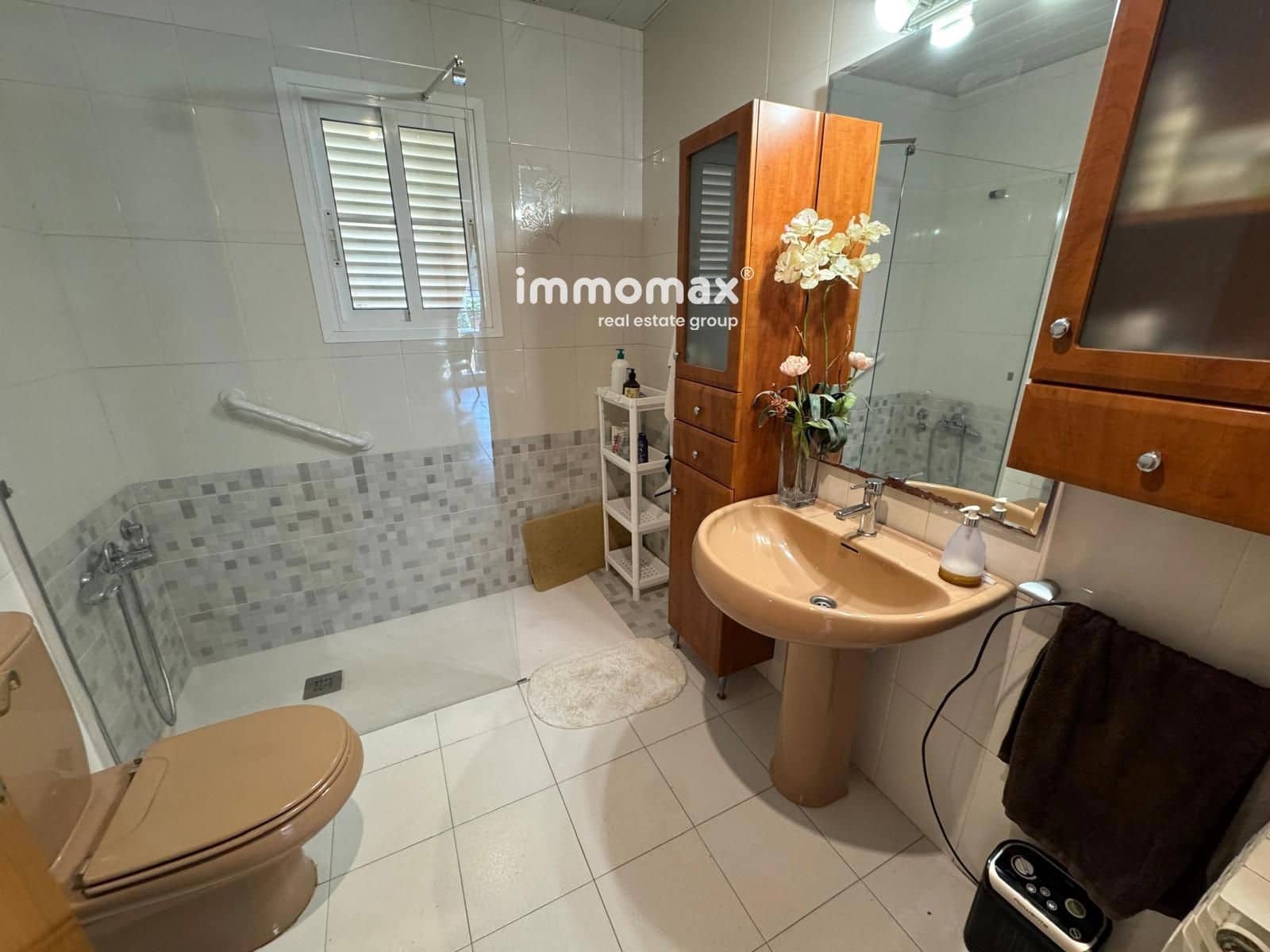 5 sovrum Villa till salu i Torrelles de Llobregat med pool garage - 805 000 € (Ref: 9889292)