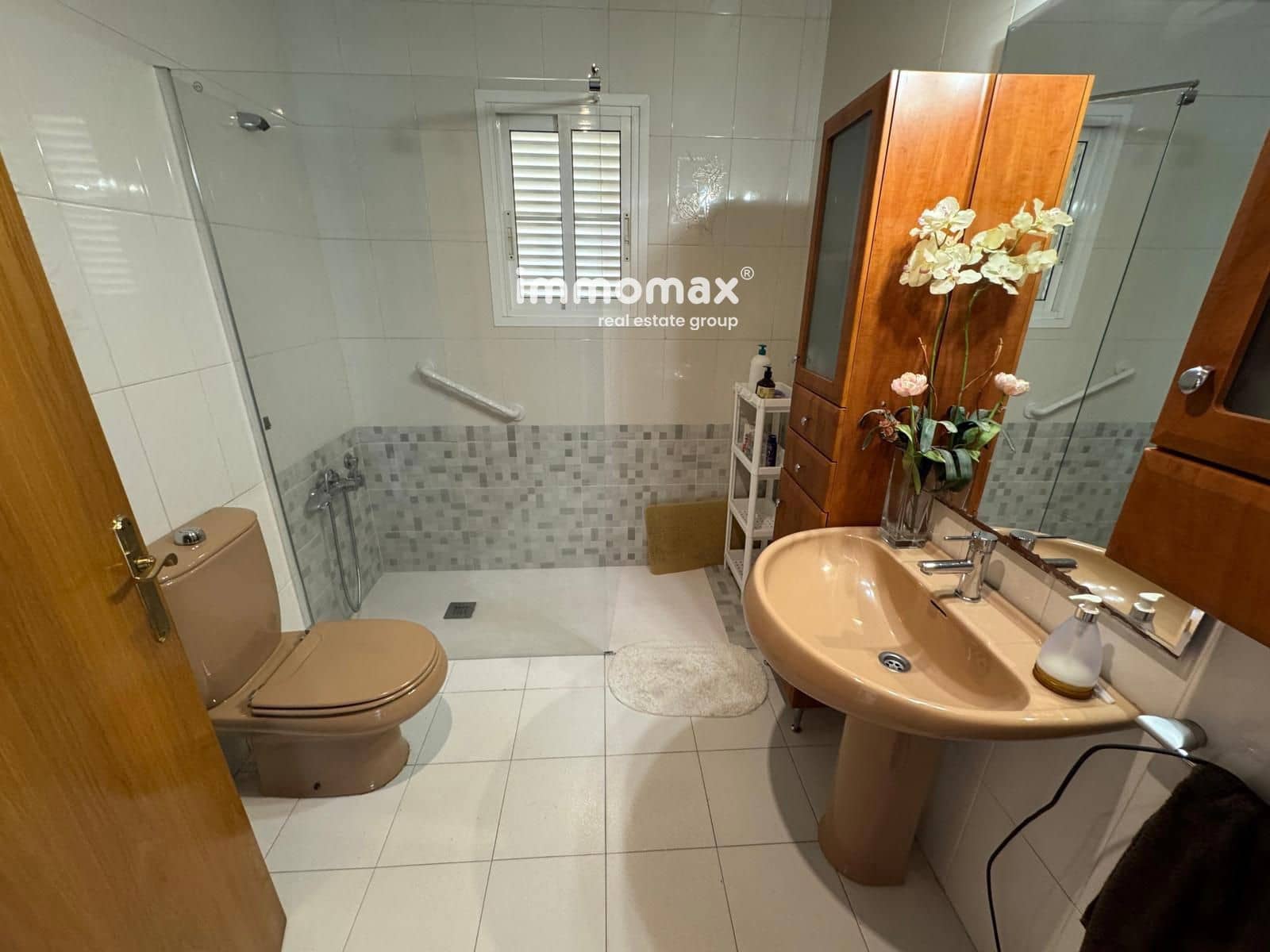 5 sovrum Villa till salu i Torrelles de Llobregat med pool garage - 805 000 € (Ref: 9889292)