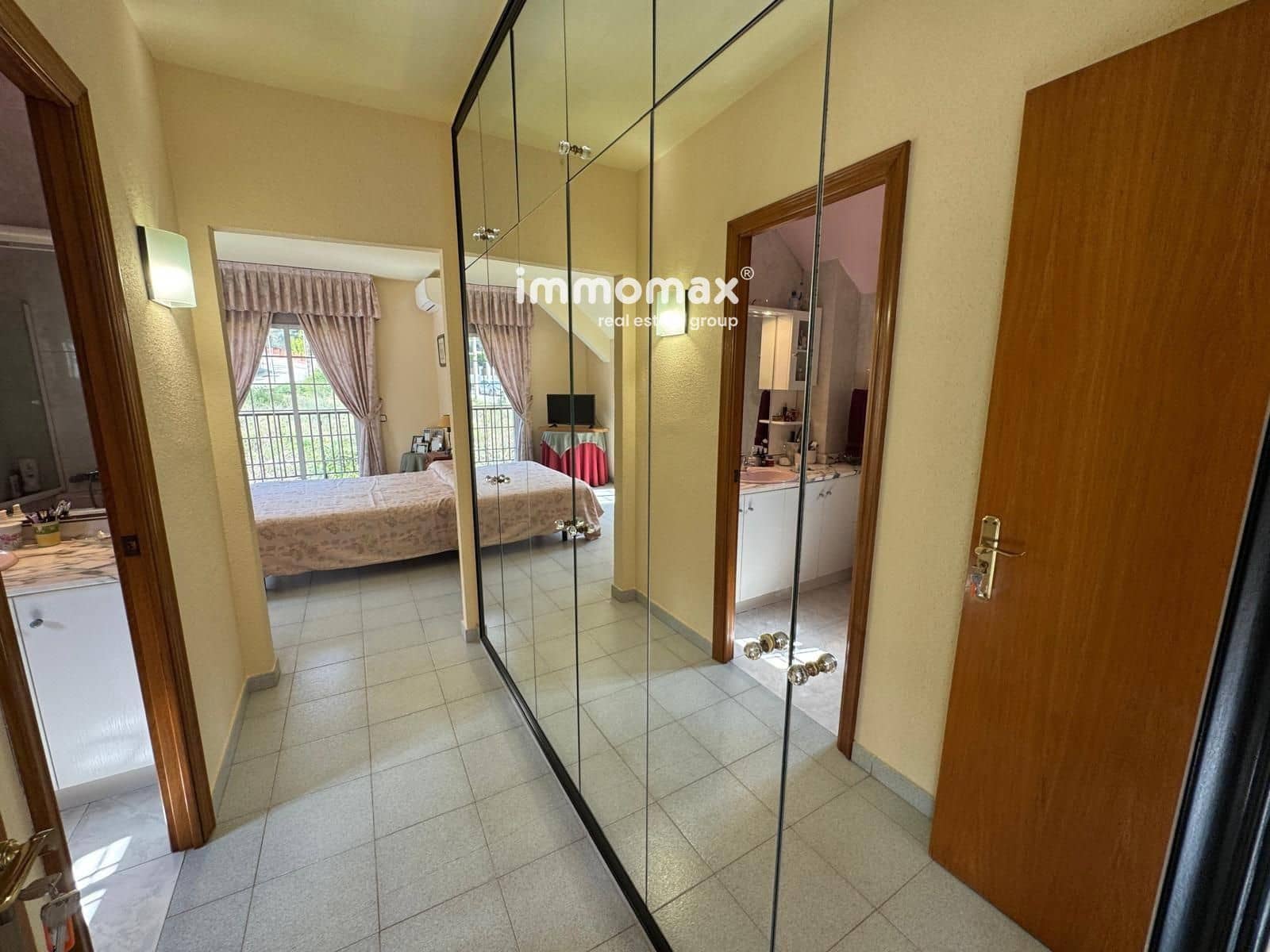 5 sovrum Villa till salu i Torrelles de Llobregat med pool garage - 805 000 € (Ref: 9889292)