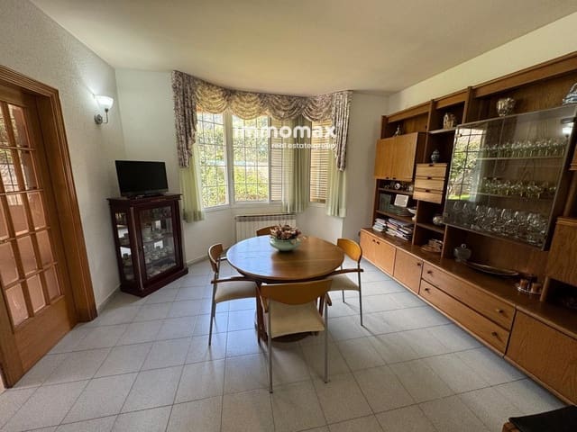 5 sovrum Villa till salu i Torrelles de Llobregat med pool garage - 805 000 € (Ref: 9889292)