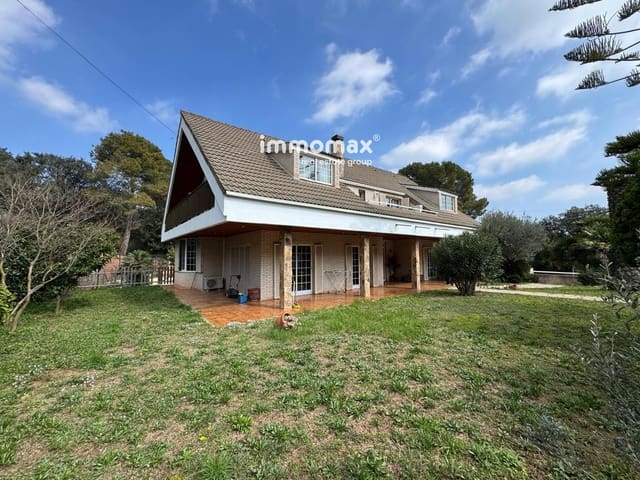 5 sovrum Villa till salu i Torrelles de Llobregat med pool garage - 805 000 € (Ref: 9889292)